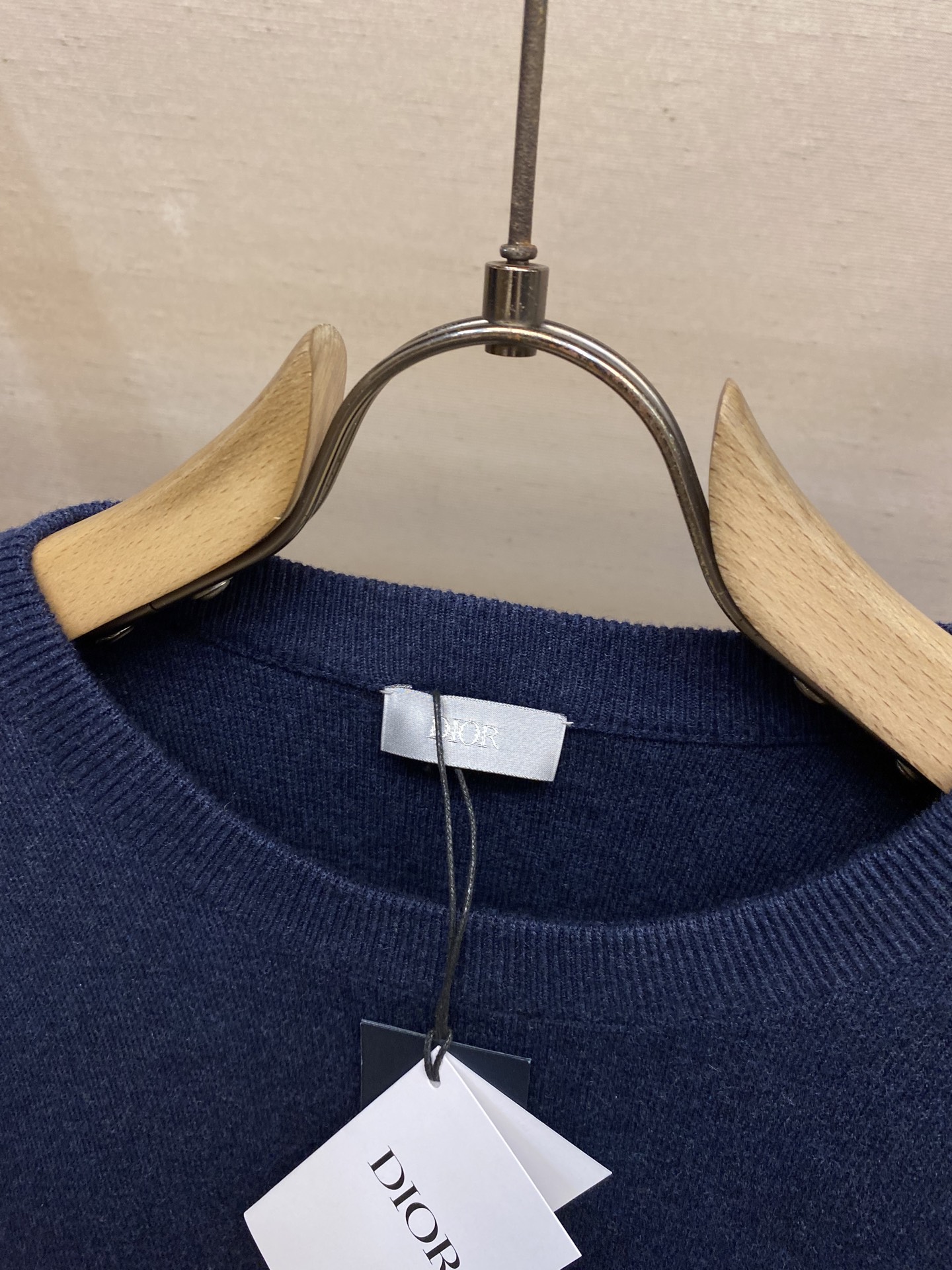 🌟🌟Dior、CD字母圆领毛衣 毛料采用48支超细50%羊毛50%棉混纺纱线，运用进口14针毛织机双面立