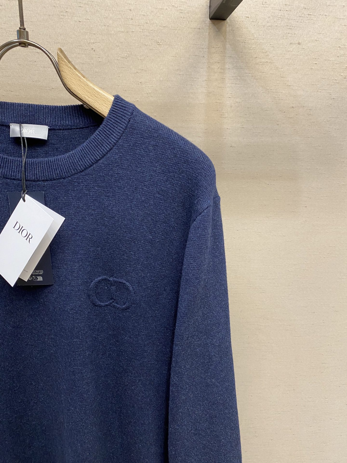 🌟🌟Dior、CD字母圆领毛衣 毛料采用48支超细50%羊毛50%棉混纺纱线，运用进口14针毛织机双面立