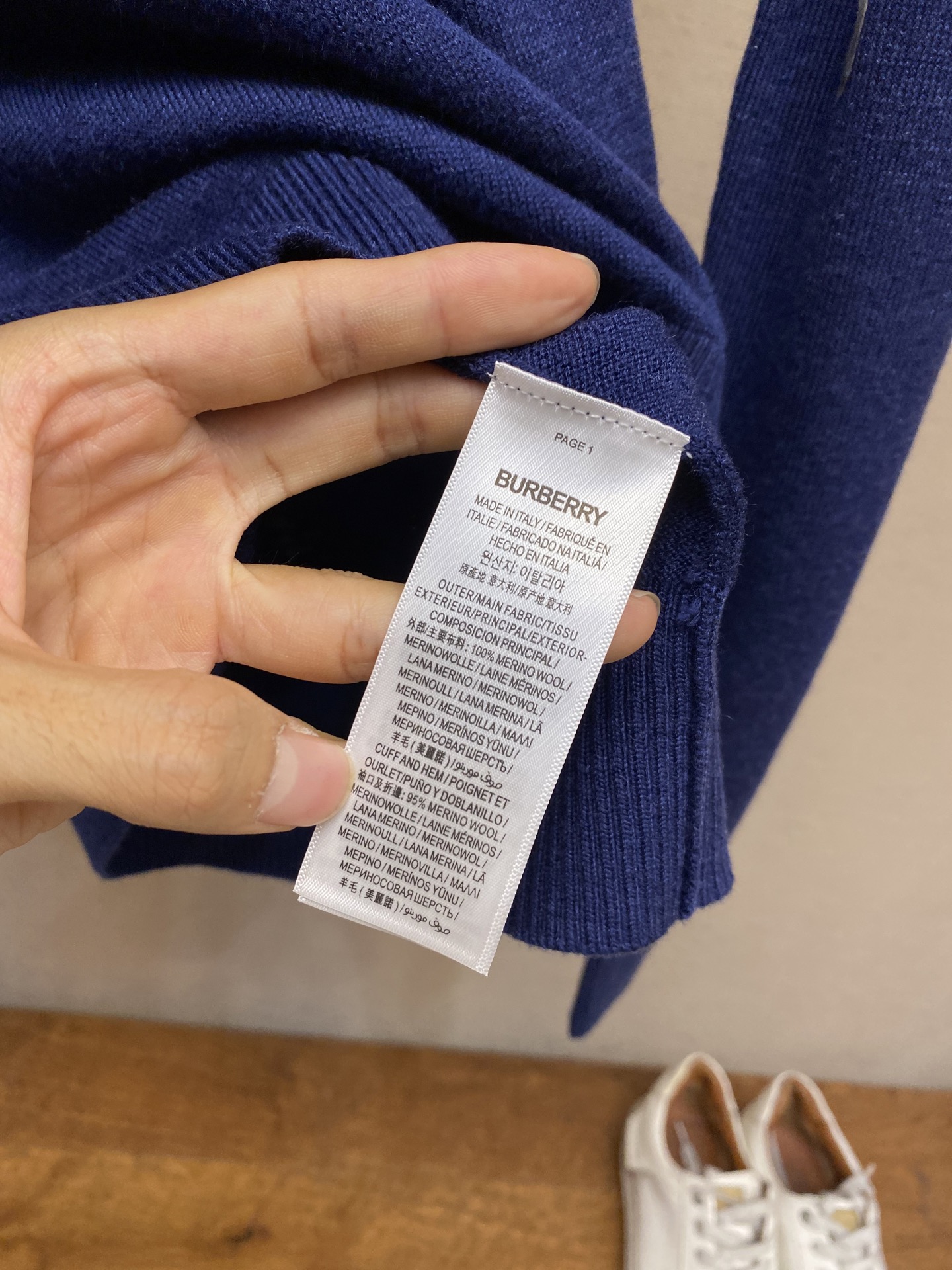 🌟🌟BBR 格子领条毛衣，基础薄款，100%羊毛，内饰品牌格子领条，百灵达电脑机战马刺绣，齐标！尺码：M