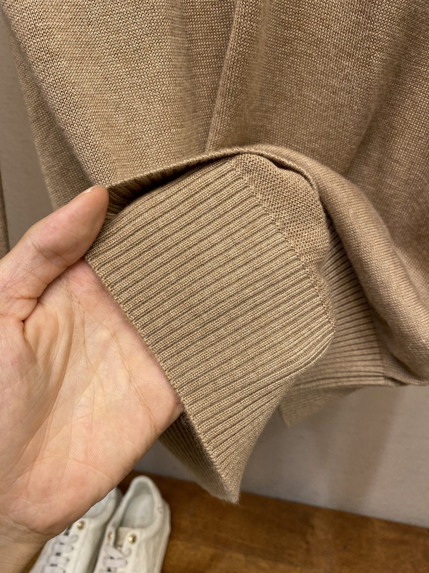 🌟🌟BBR 格子领条毛衣，基础薄款，100%羊毛，内饰品牌格子领条，百灵达电脑机战马刺绣，齐标！尺码：M