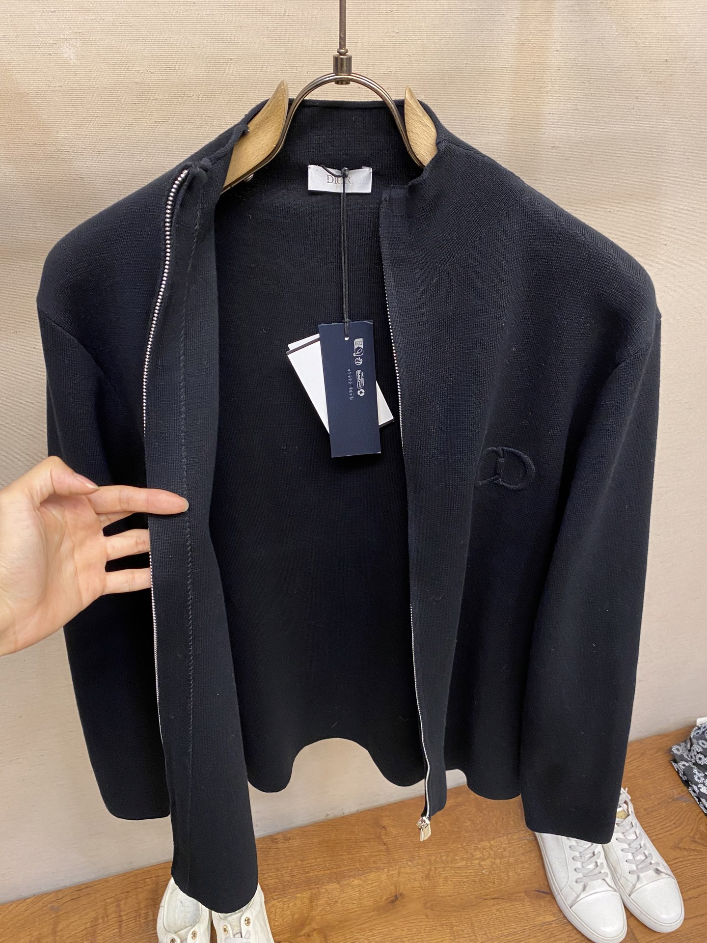 🌟🌟Dior、CD字母毛织外套 毛料采用48支超细50%羊毛50%棉混纺纱线，运用进口14针毛织机双面立