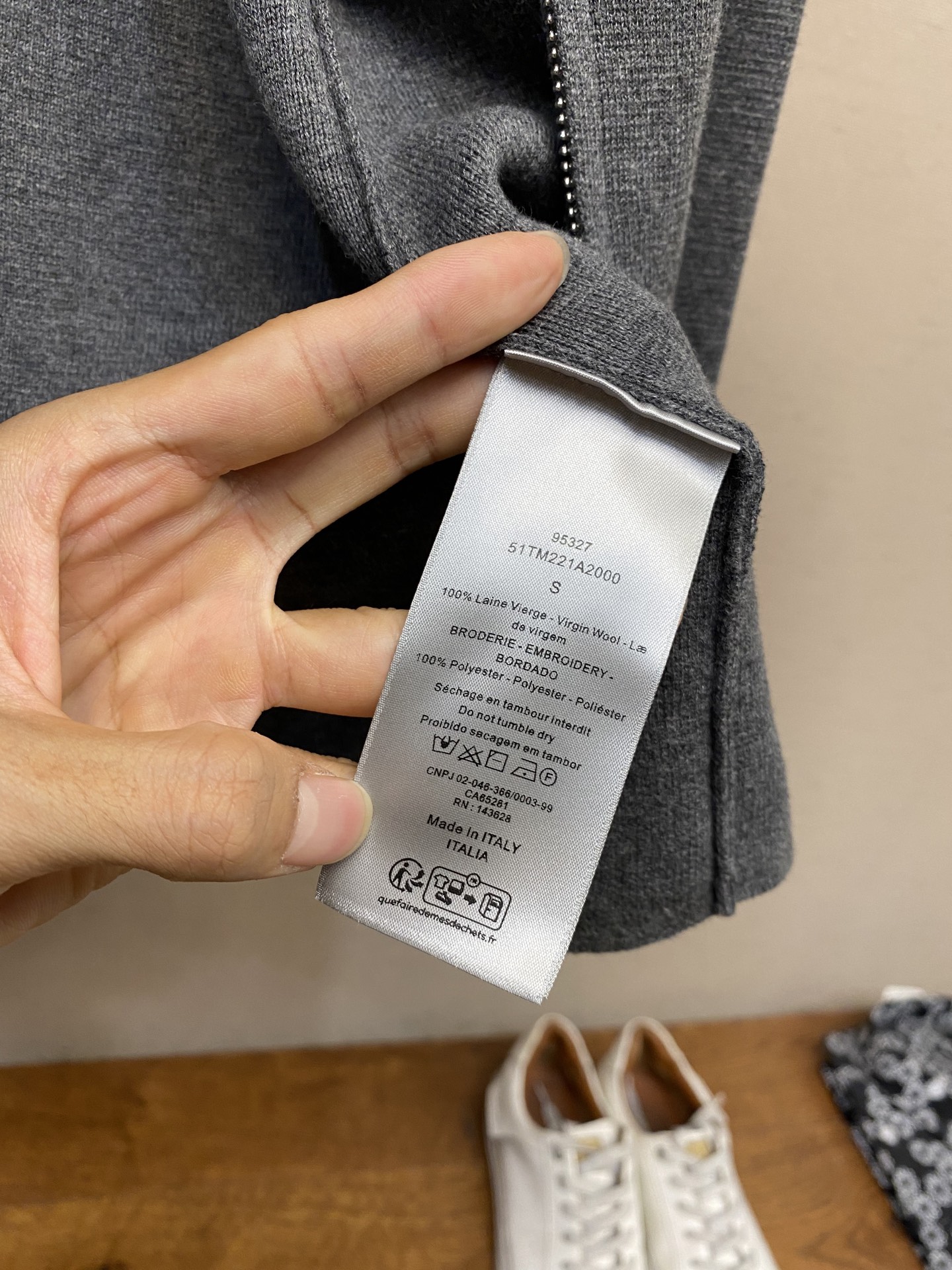 🌟🌟Dior、CD字母毛织外套 毛料采用48支超细50%羊毛50%棉混纺纱线，运用进口14针毛织机双面立