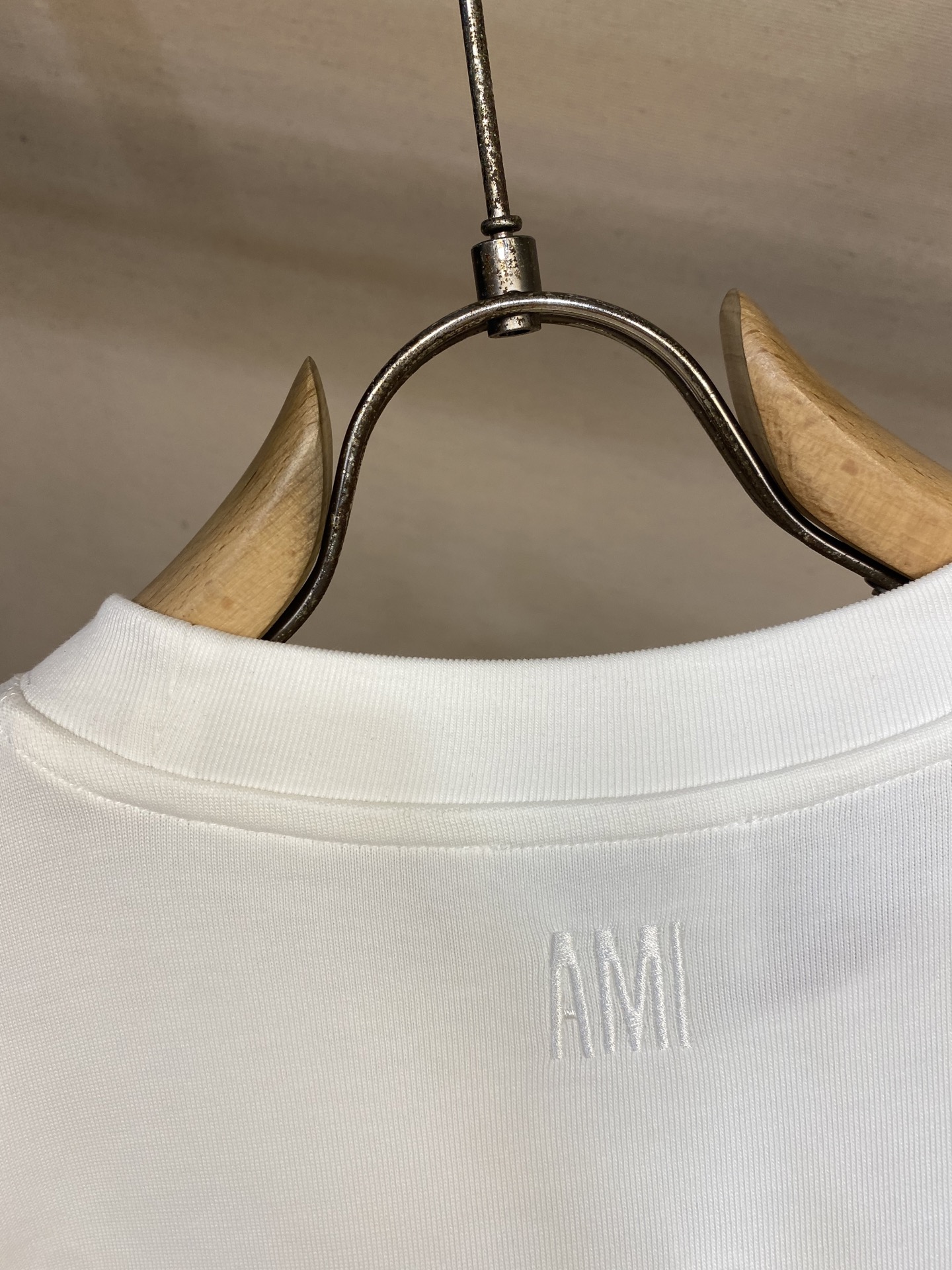 🌟🌟AMl……2025FW早秋新品男女同款重磅棉质立体爱心❤️/后背同色AMI刺绣宽松版棉质半袖T恤洗涤