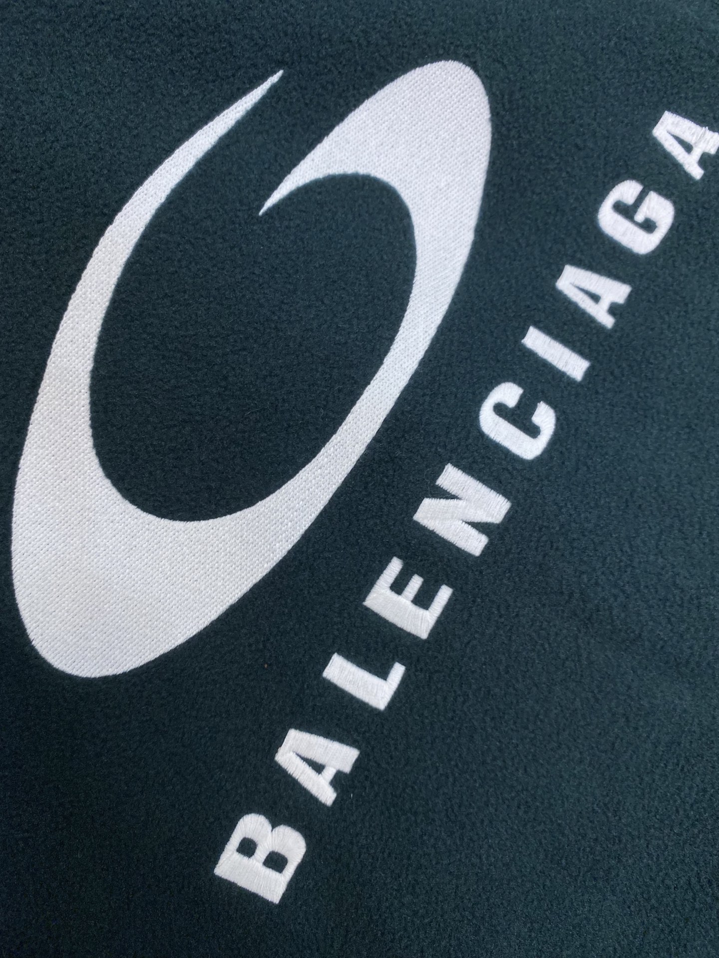 🌟🌟Balenciaga、袖条刺绣立领拉链外套⚠️原,000购买；摇粒绒面料材质、正面和背面饰以艺术作品