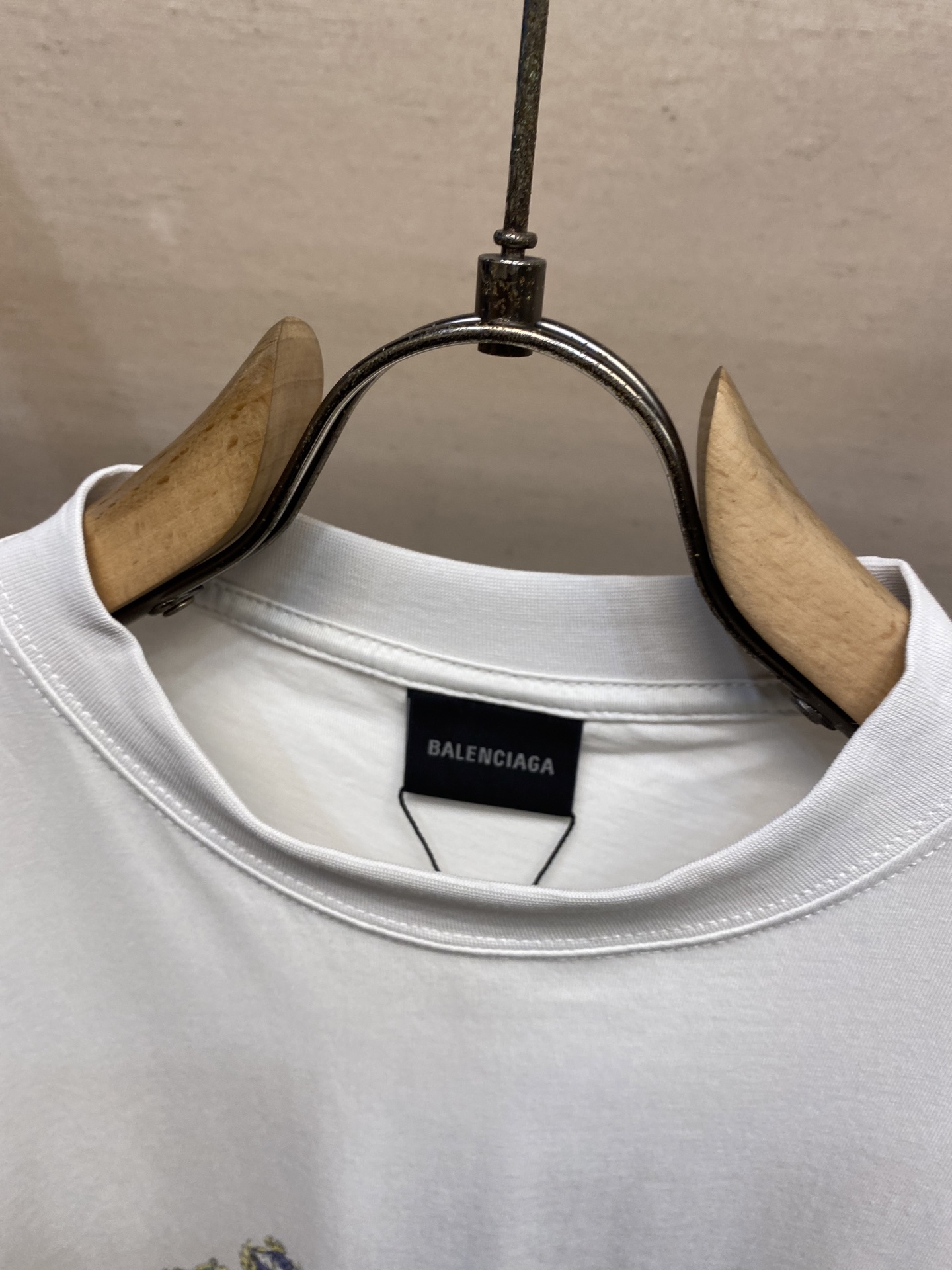 🌟🌟Balenciaga、汇集商标印花圆领短袖⚠️原,500购买；复古平纹面料、中性版型、圆领短袖、艺术