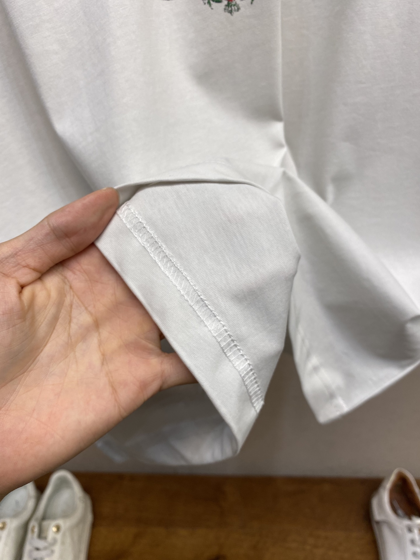 🌟🌟Balenciaga、汇集商标印花圆领短袖⚠️原,500购买；复古平纹面料、中性版型、圆领短袖、艺术