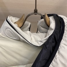 🌟🌟 Moncler 短款羽绒服,简约连帽设计,高密度防护尼龙面料,防风防泼水,内部填充高品质鹅绒, 保暖力满分 短款剪 🌟🌟 Moncler 短款羽绒服,简约连帽设计,高密度防护尼龙面料,防风防泼水,内部填充高品质鹅绒, 保暖力满分 短款剪