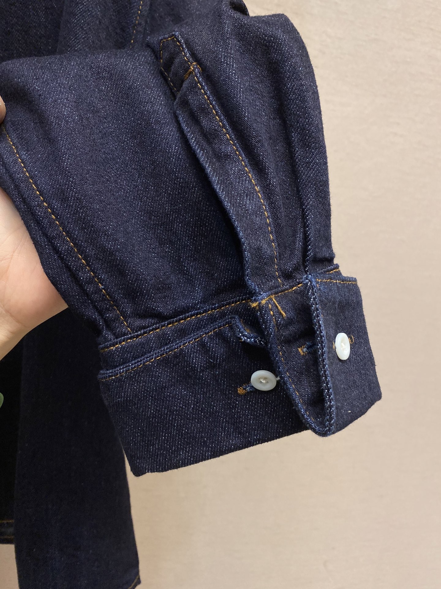 🌟🌟Prada、翻领宽松长袖牛仔外套 正品7219购入 定染赛洛纺12支*12支竹节牛仔面料 成衣洗褪低