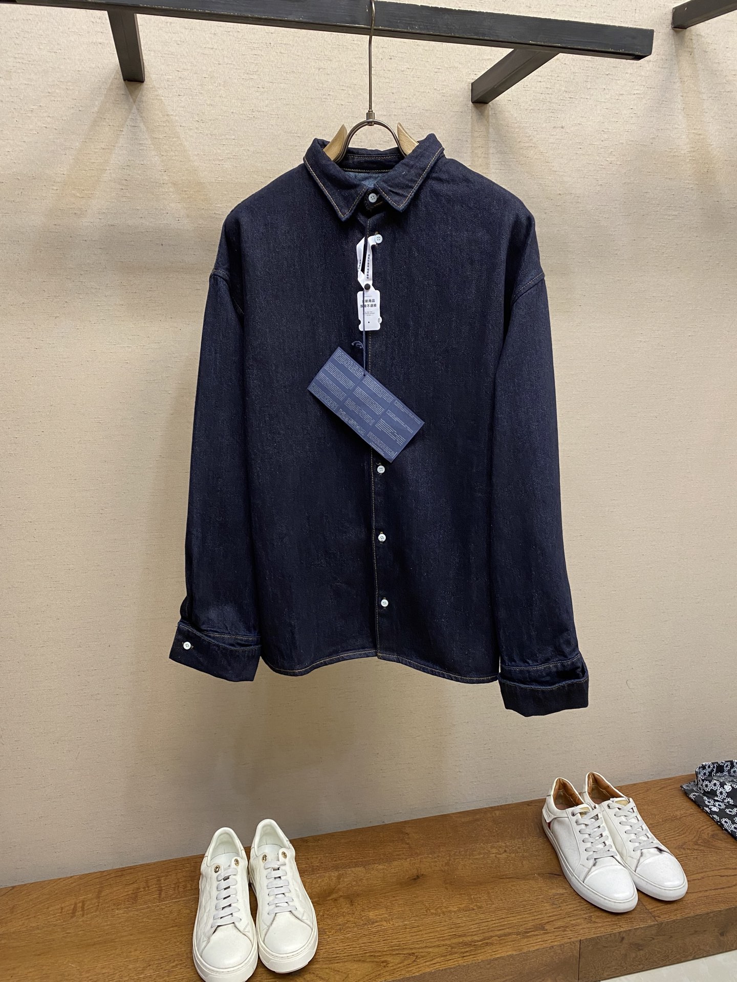 🌟🌟Prada、翻领宽松长袖牛仔外套 正品7219购入 定染赛洛纺12支*12支竹节牛仔面料 成衣洗褪低