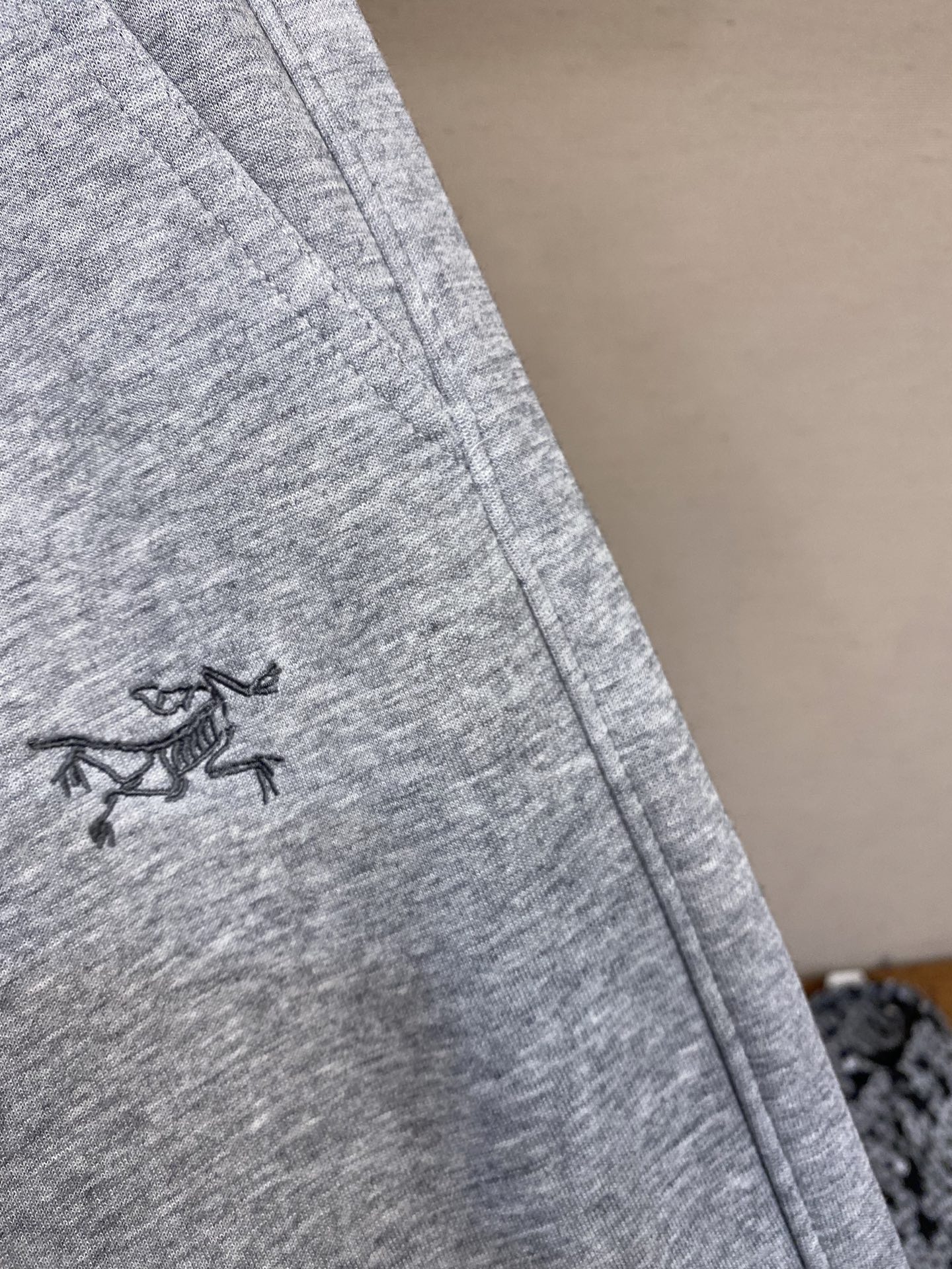 🌟🌟Arctery、【加绒】男士休闲裤👍 最新款上身版型无敌正！绝对可以闭眼收的一款此款裤子非常百搭，弹