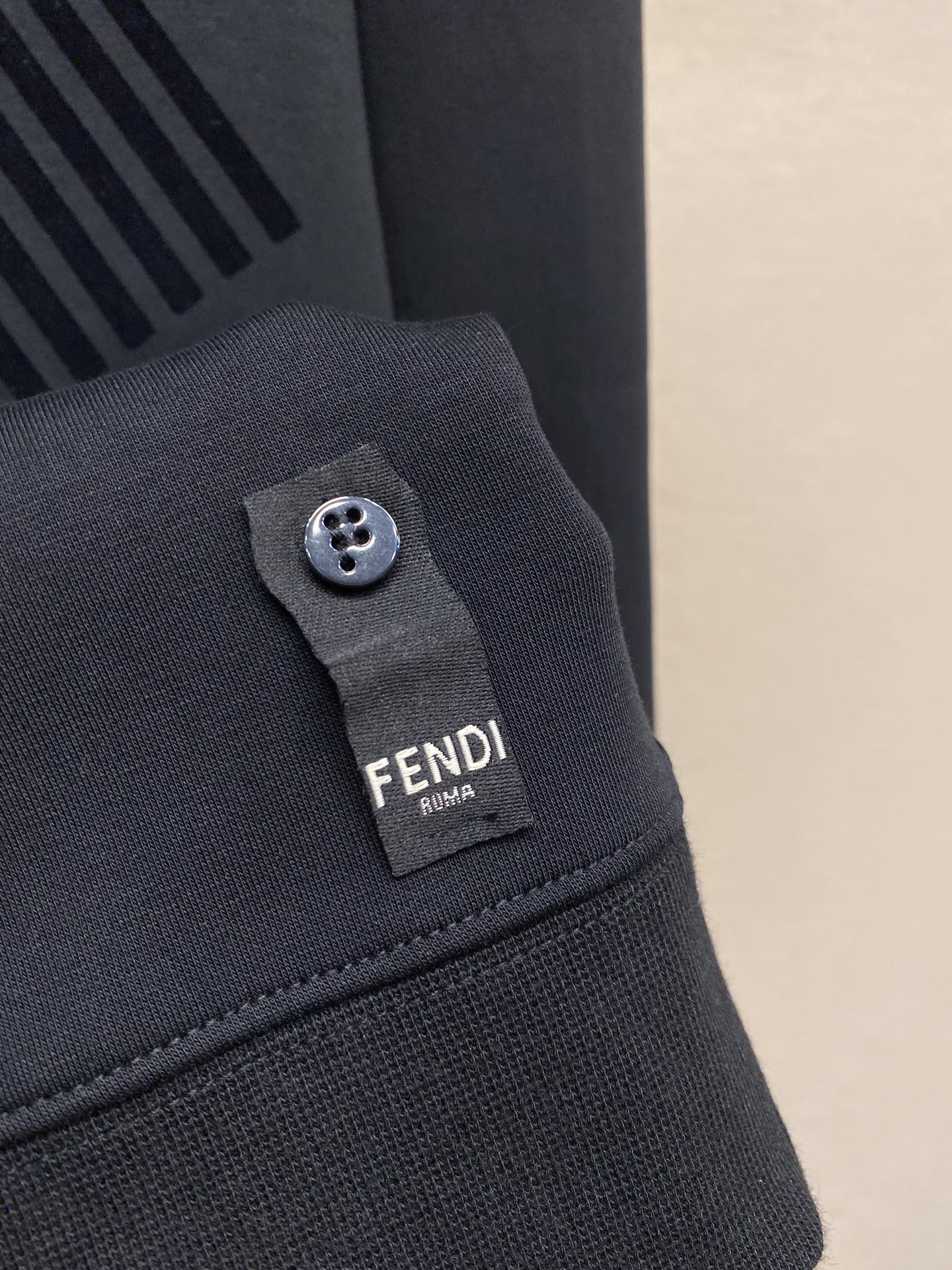 🌟🌟Fendi 25秋冬新季新品到货 设计圆领卫衣 品质高新质感液氨空气棉 亲肤软滑 新元素专柜官网热推