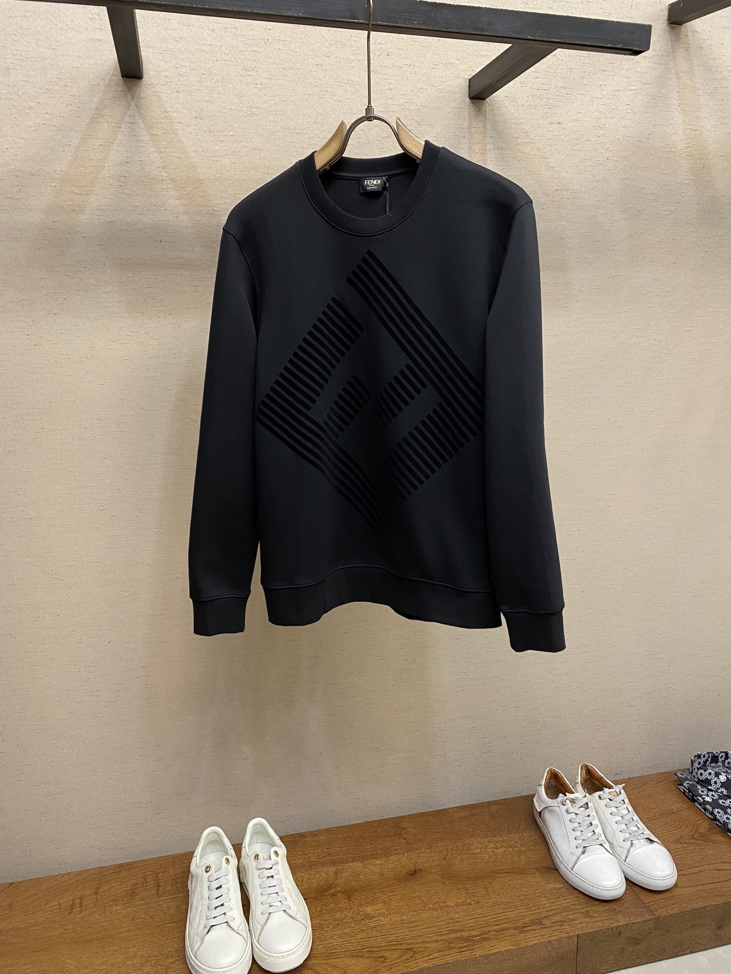 🌟🌟Fendi 25秋冬新季新品到货 设计圆领卫衣 品质高新质感液氨空气棉 亲肤软滑 新元素专柜官网热推