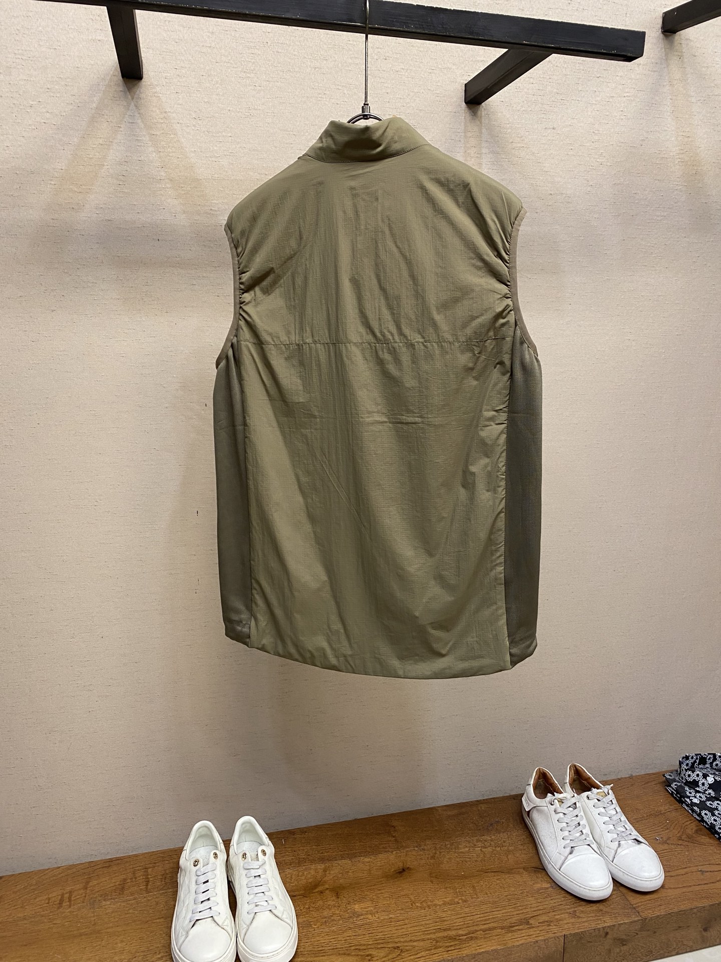 🌟🌟 Arcteryx/始祖鸟ATOM LT Vest Gen 2.1 军鸟LEAF系列军鸟立领薄款棉马