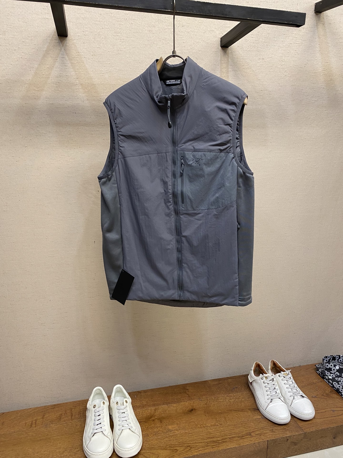 🌟🌟 Arcteryx/始祖鸟ATOM LT Vest Gen 2.1 军鸟LEAF系列军鸟立领薄款棉马