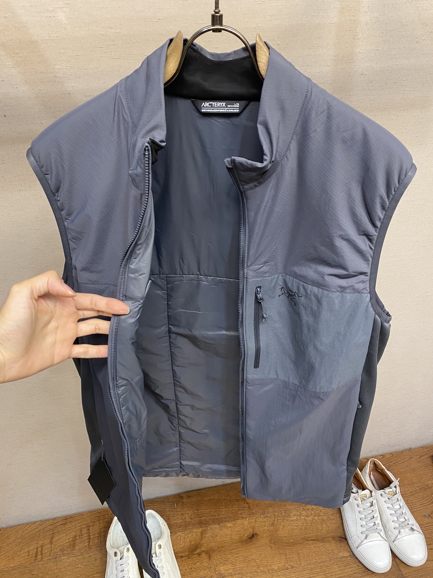 🌟🌟 Arcteryx/始祖鸟ATOM LT Vest Gen 2.1 军鸟LEAF系列军鸟立领薄款棉马