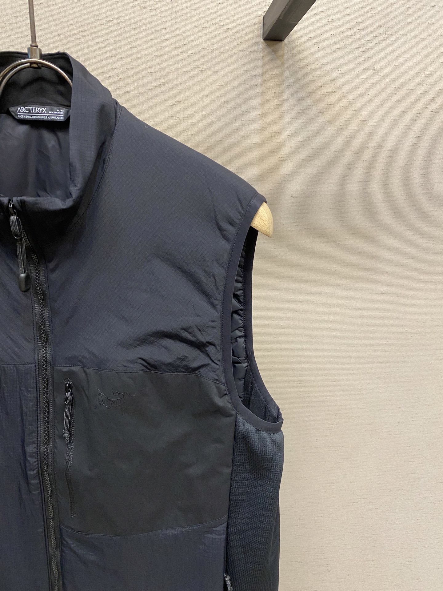 🌟🌟 Arcteryx/始祖鸟ATOM LT Vest Gen 2.1 军鸟LEAF系列军鸟立领薄款棉马