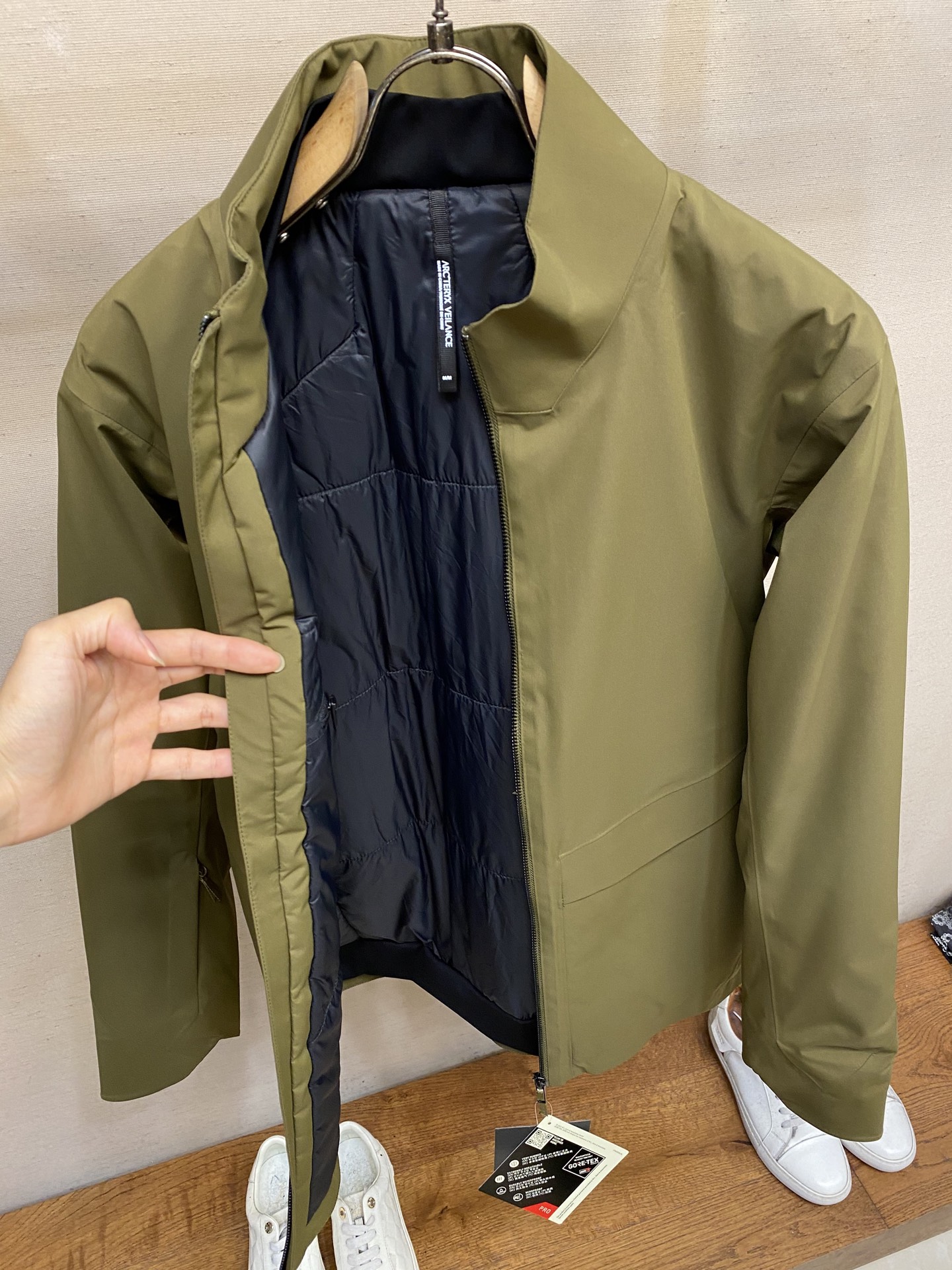 🌟🌟Arctery 棉服立领外套。商务款系列。没有🐦的logo 非常低调 面料和版型都是属于鸟的最高端 