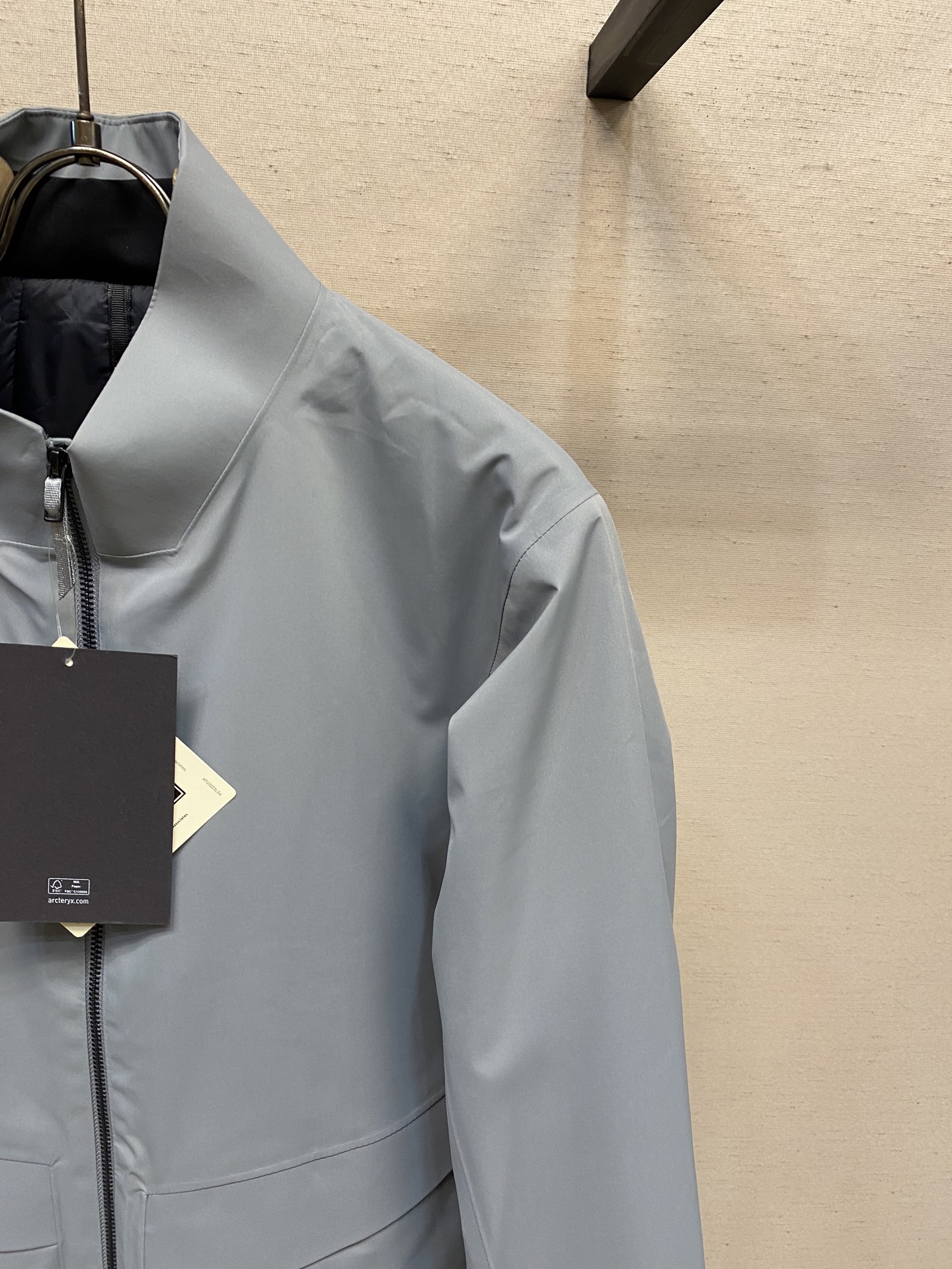 🌟🌟Arctery 棉服立领外套。商务款系列。没有🐦的logo 非常低调 面料和版型都是属于鸟的最高端 
