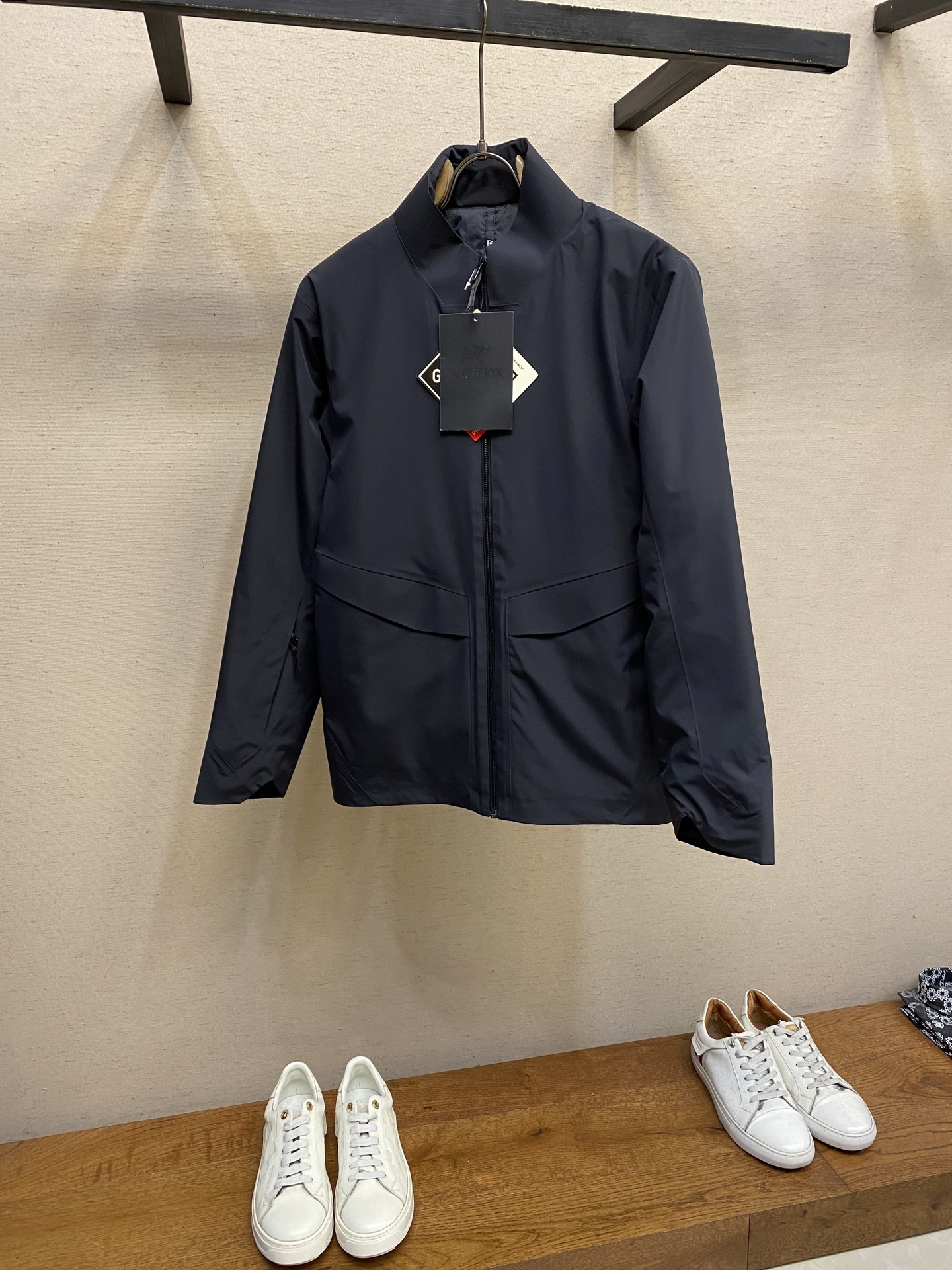 🌟🌟Arctery 棉服立领外套。商务款系列。没有🐦的logo 非常低调 面料和版型都是属于鸟的最高端 