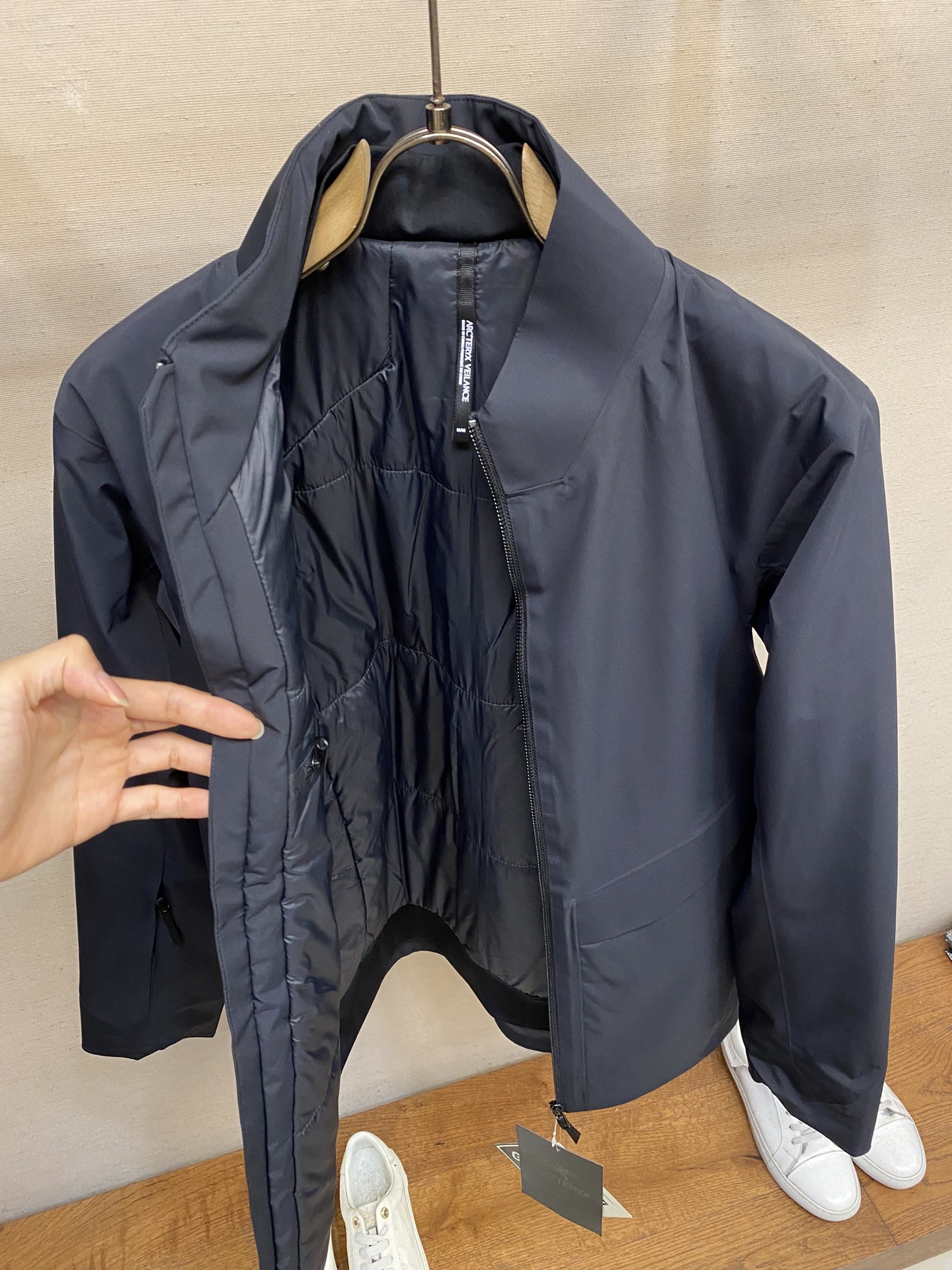 🌟🌟Arctery 棉服立领外套。商务款系列。没有🐦的logo 非常低调 面料和版型都是属于鸟的最高端 