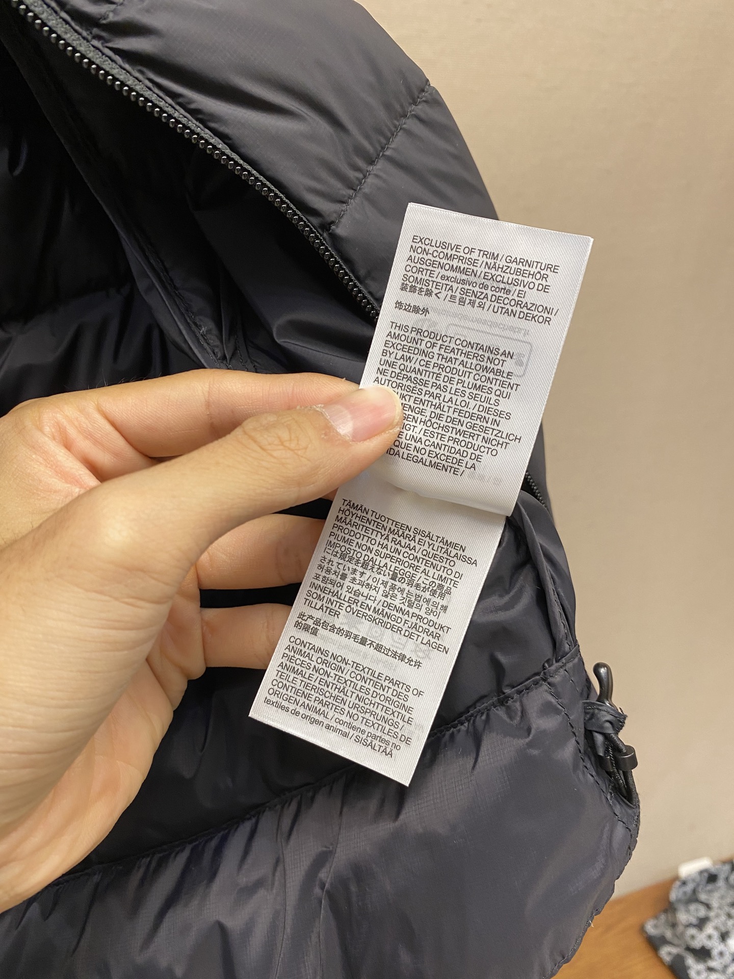 🌟🌟Arctery 始祖鸟Cerium Vest排骨马甲，经典立领+横向绗缝设计，超轻却保暖力满分!内填