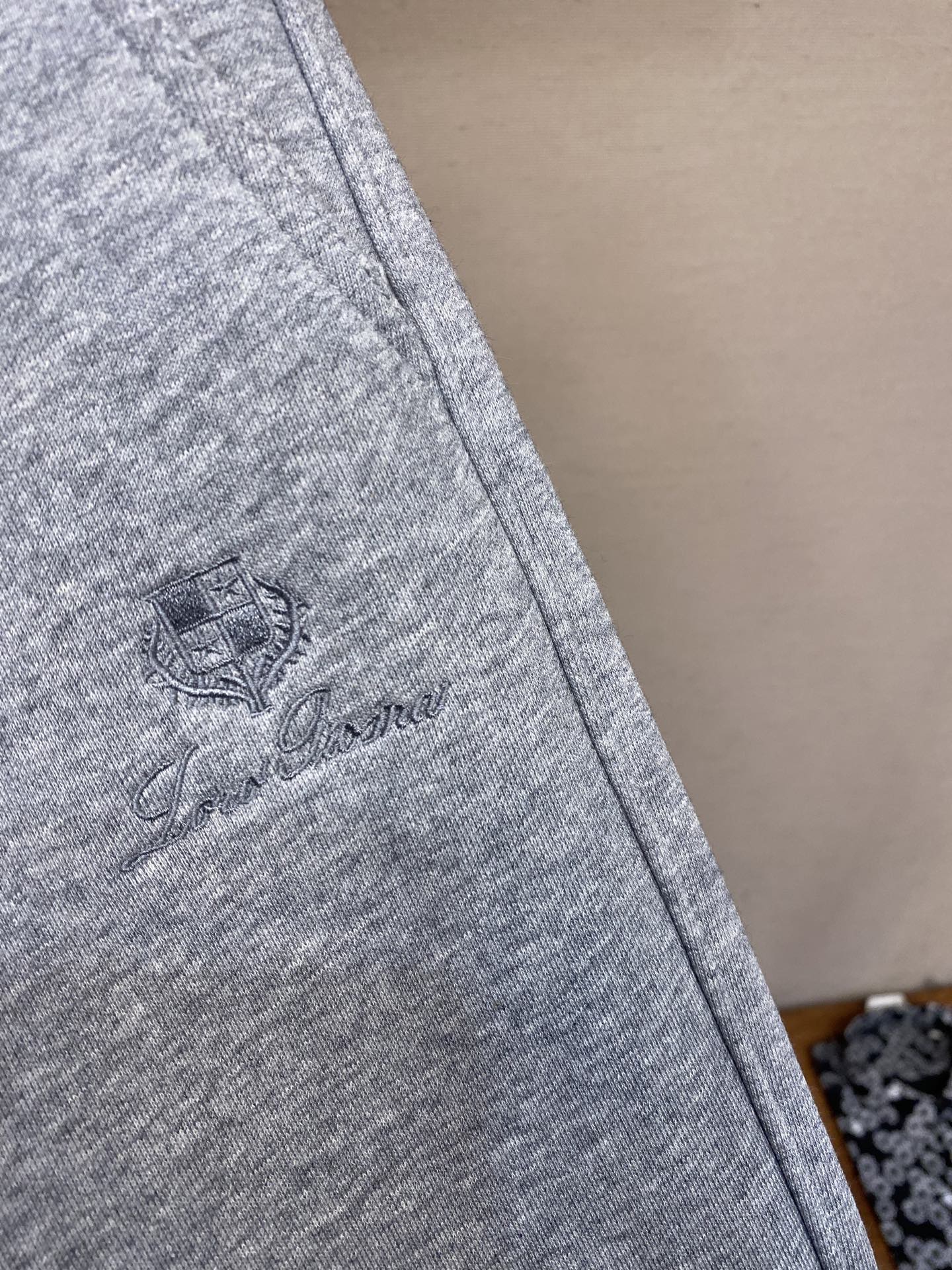 🌟🌟lP🆕、【加绒】男士休闲裤👍 最新款上身版型无敌正！绝对可以闭眼收的一款此款裤子非常百搭，弹力腰围,