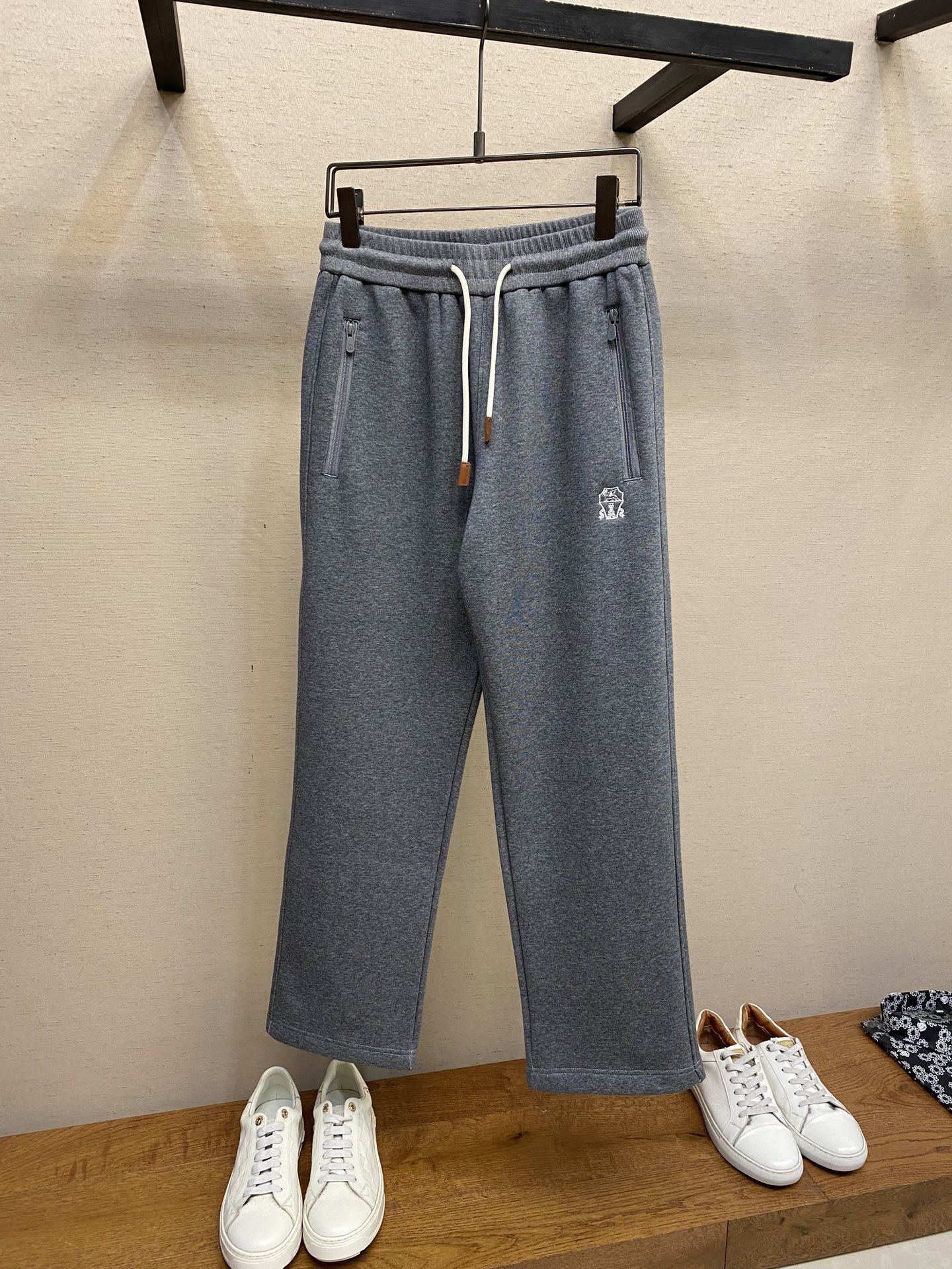 🌟🌟BC、【加绒】男士休闲裤👍 最新款上身版型无敌正！绝对可以闭眼收的一款此款裤子非常百搭，弹力腰围,日