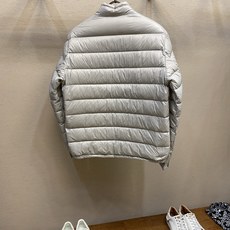 🌟🌟Moncler 蒙口 /盟可睐 25𝒔𝒔 Acorus 经典轻薄立领休闲男士羽绒服#06!!!!! 尺码:1,2,3 🌟🌟Moncler 蒙口 /盟可睐 25𝒔𝒔 Acorus 经典轻薄立领休闲男士羽绒服#06!!!!! 尺码:1,2,3