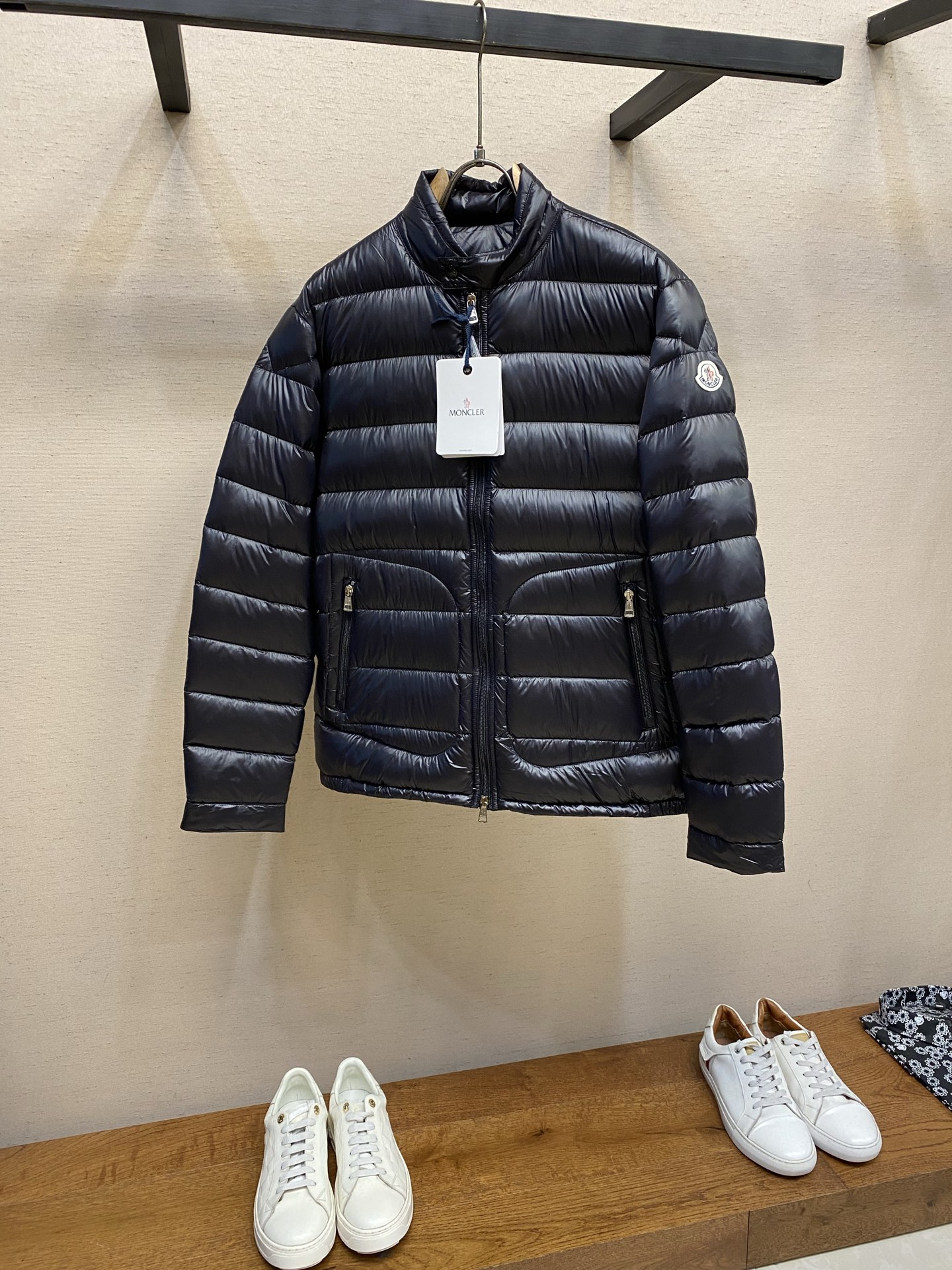NO:655856,Moncler 25 Acorus Classic Thin Stand Collar Casual Men's Down Jacket #06# Sizes 1,2,3,4,5,6,7,,Moncler,Moncler,down jacket,alexander wang19860909Moncler 蒙口 /盟可睐 25 Acorus 经典轻薄立领休闲男士羽绒服#06# 尺码1,2,3,4,5,6,7,,Moncler,Moncler,down jacket,alexander wang,Men's clothing