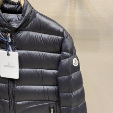 🌟🌟Moncler 蒙口 /盟可睐 25𝒔𝒔 Acorus 经典轻薄立领休闲男士羽绒服#06!!!! 尺码:1,2,3, 🌟🌟Moncler 蒙口 /盟可睐 25𝒔𝒔 Acorus 经典轻薄立领休闲男士羽绒服#06!!!! 尺码:1,2,3,