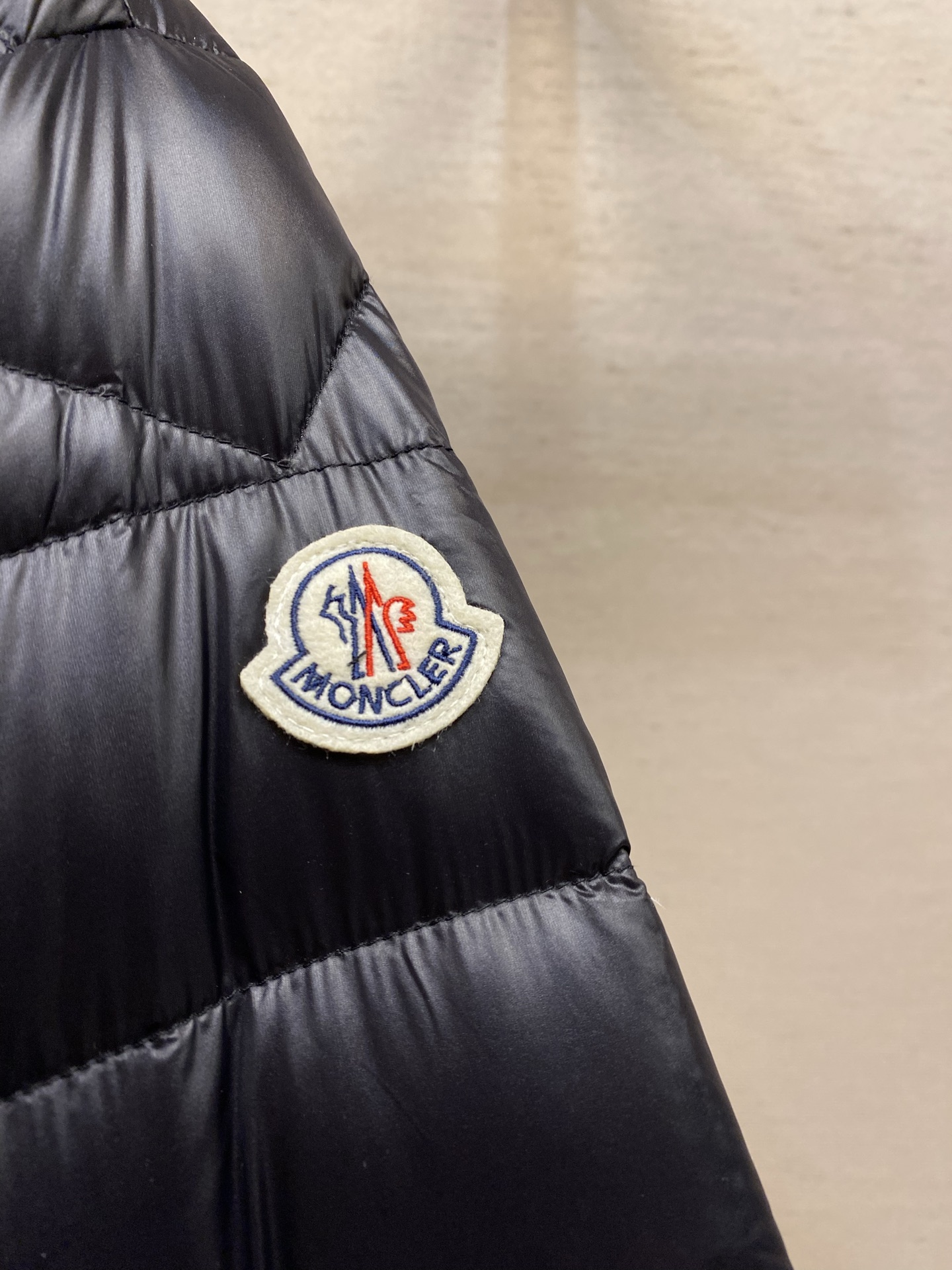🌟🌟Moncler 蒙口 /盟可睐 25𝒔𝒔 Acorus 经典轻薄立领休闲男士羽绒服#06!!!! 尺码:1,2,3, 🌟🌟Moncler 蒙口 /盟可睐 25𝒔𝒔 Acorus 经典轻薄立领休闲男士羽绒服#06!!!! 尺码:1,2,3,