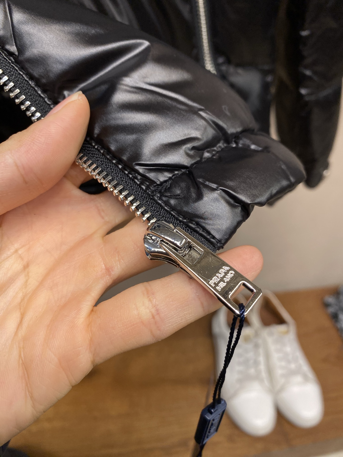 🌟🌟Prada、普拉达 秋冬新款羽绒服外套 高端定制 内填充顶级国标纯正90白鸭绒 品质经得起任何形式检验，呈现一种焕然