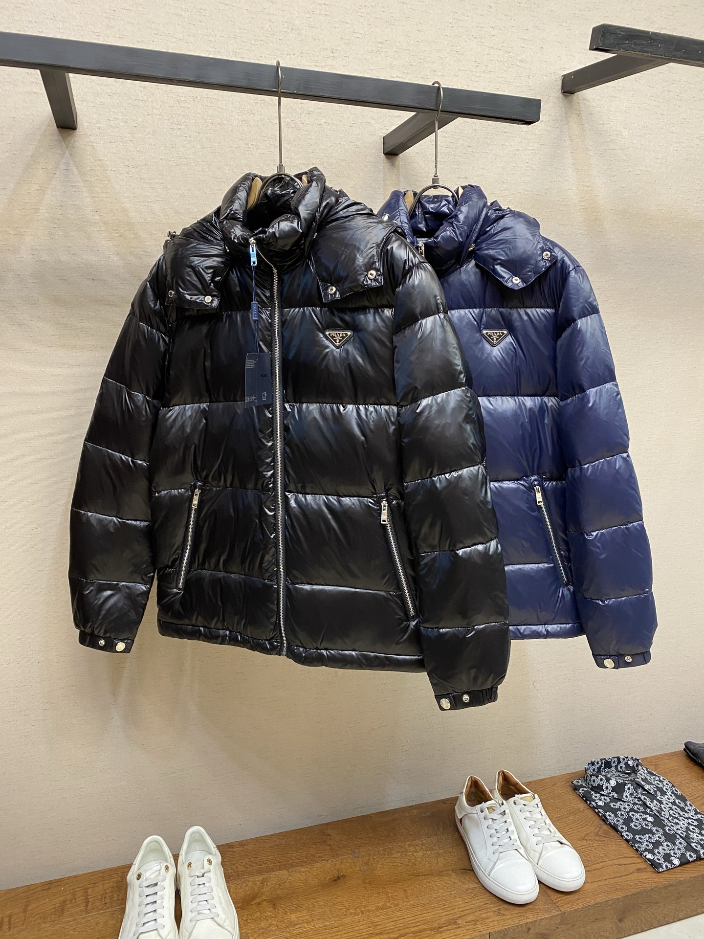 🌟🌟Prada、普拉达 秋冬新款羽绒服外套 高端定制 内填充顶级国标纯正90白鸭绒 品质经得起任何形式检验，呈现一种焕然
