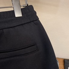 🌟🌟Loewe【加绒】男士休闲裤👍 最新款上身版型无敌正! 绝对可以闭眼收的一款 此款裤子非常百搭,弹力腰围,日常上班 🌟🌟Loewe【加绒】男士休闲裤👍 最新款上身版型无敌正! 绝对可以闭眼收的一款 此款裤子非常百搭,弹力腰围,日常上班