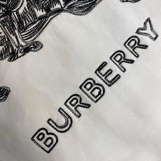 🌟🌟BBR 巴宝莉Burberry 经典战马 米粒针刺绣卫衣 !!!!! 100%全棉 质感炸裂!着身舒适透气,因为面料 🌟🌟BBR 巴宝莉Burberry 经典战马 米粒针刺绣卫衣 !!!!! 100%全棉 质感炸裂!着身舒适透气,因为面料