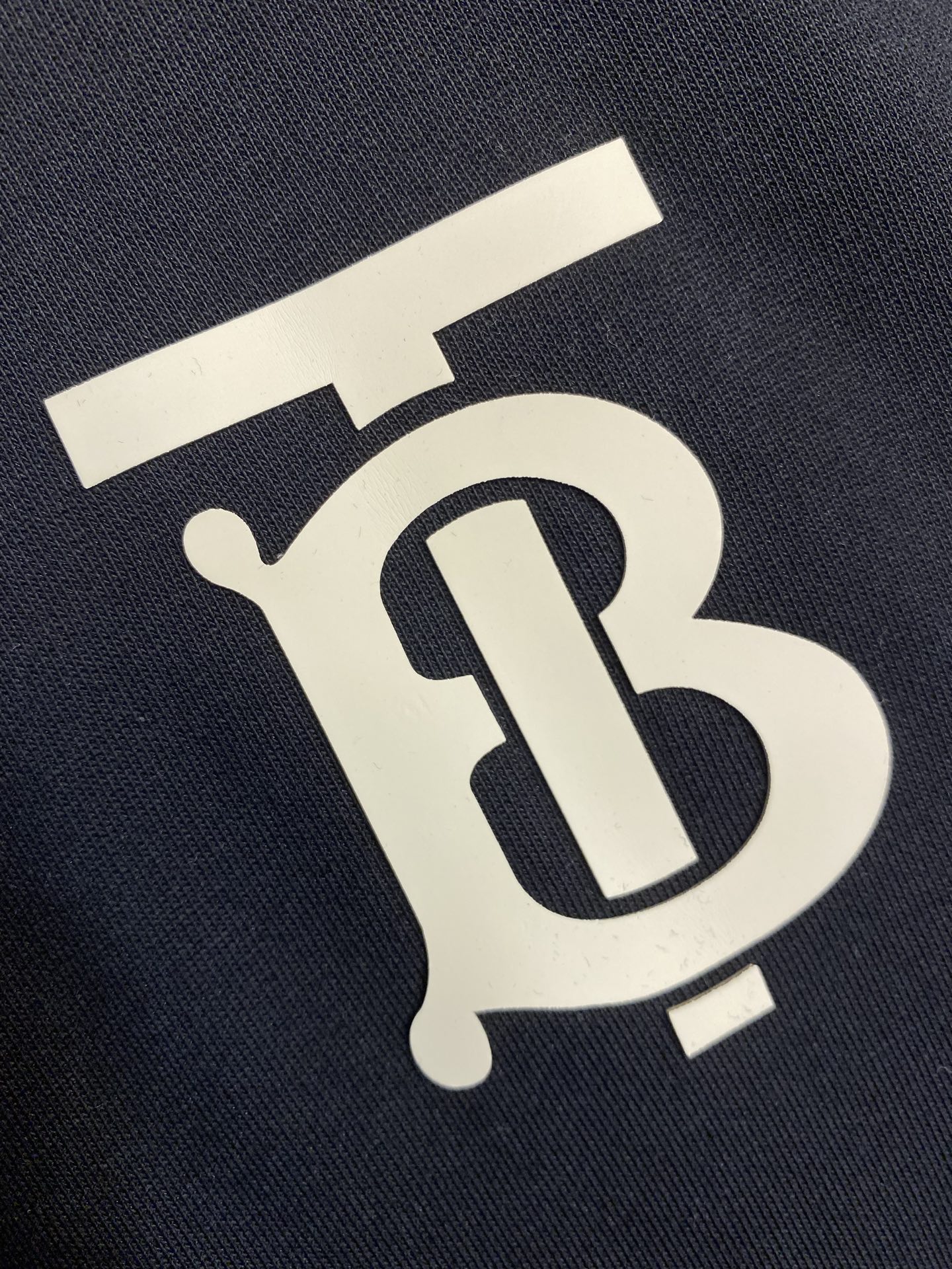 🌟🌟BBR 巴宝莉 经典TB字母压胶圆领卫衣!!!!! 采用100%定织400g低弹无尘精棉面料,每一条都是手工单独裁剪 🌟🌟BBR 巴宝莉 经典TB字母压胶圆领卫衣!!!!! 采用100%定织400g低弹无尘精棉面料,每一条都是手工单独裁剪