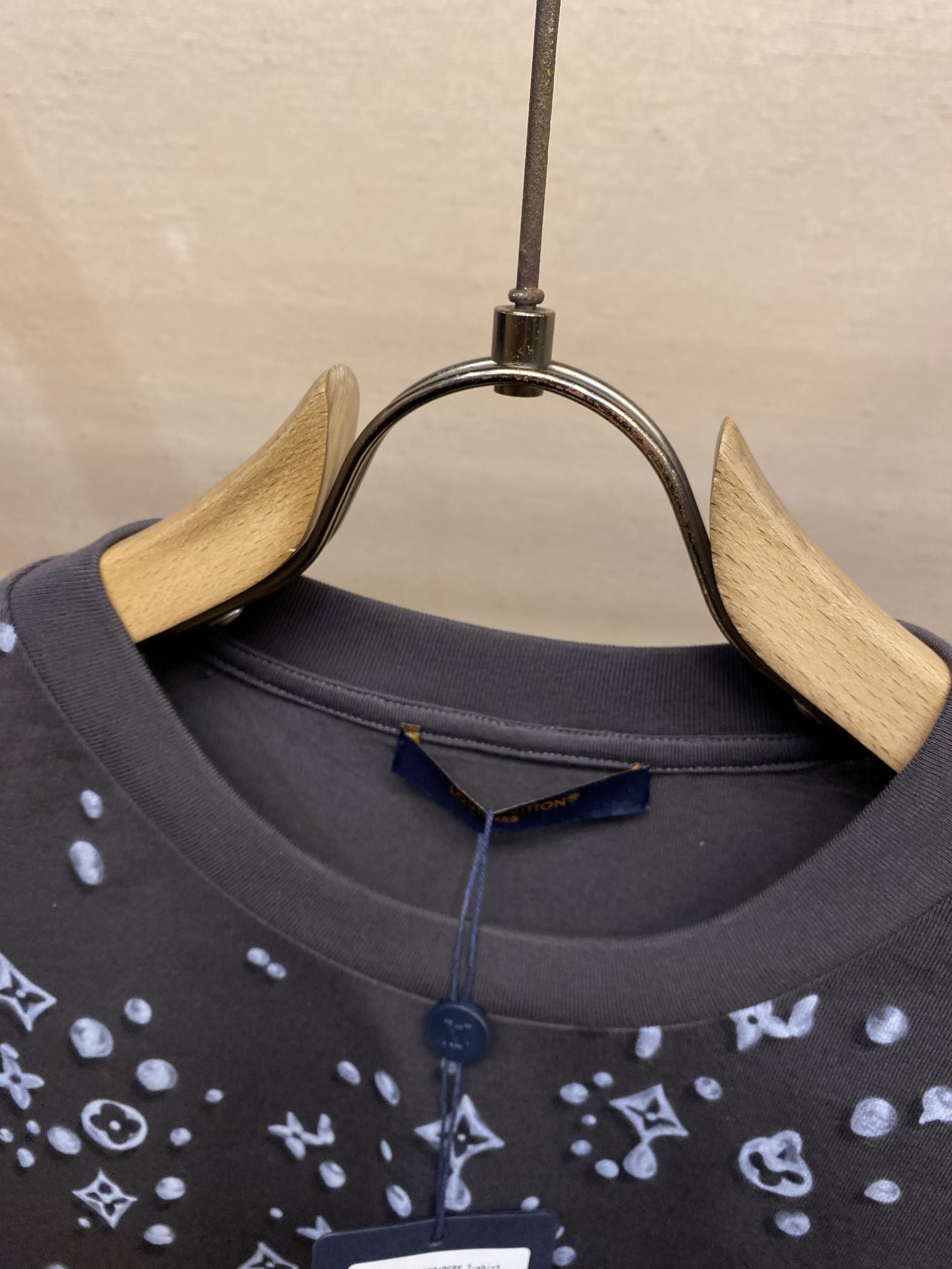 루이비통 남성 반팔 136482 Louis Vuitton T Shirt 썸네일 이미지