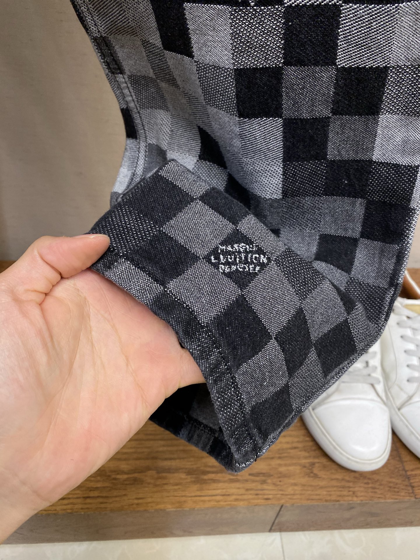 🌟🌟 1V25ss马赛克棋盘格牛仔裤 定做一个月周期竹节棉牛仔布 原样开发渐变马赛克格子面料 牛仔上字母