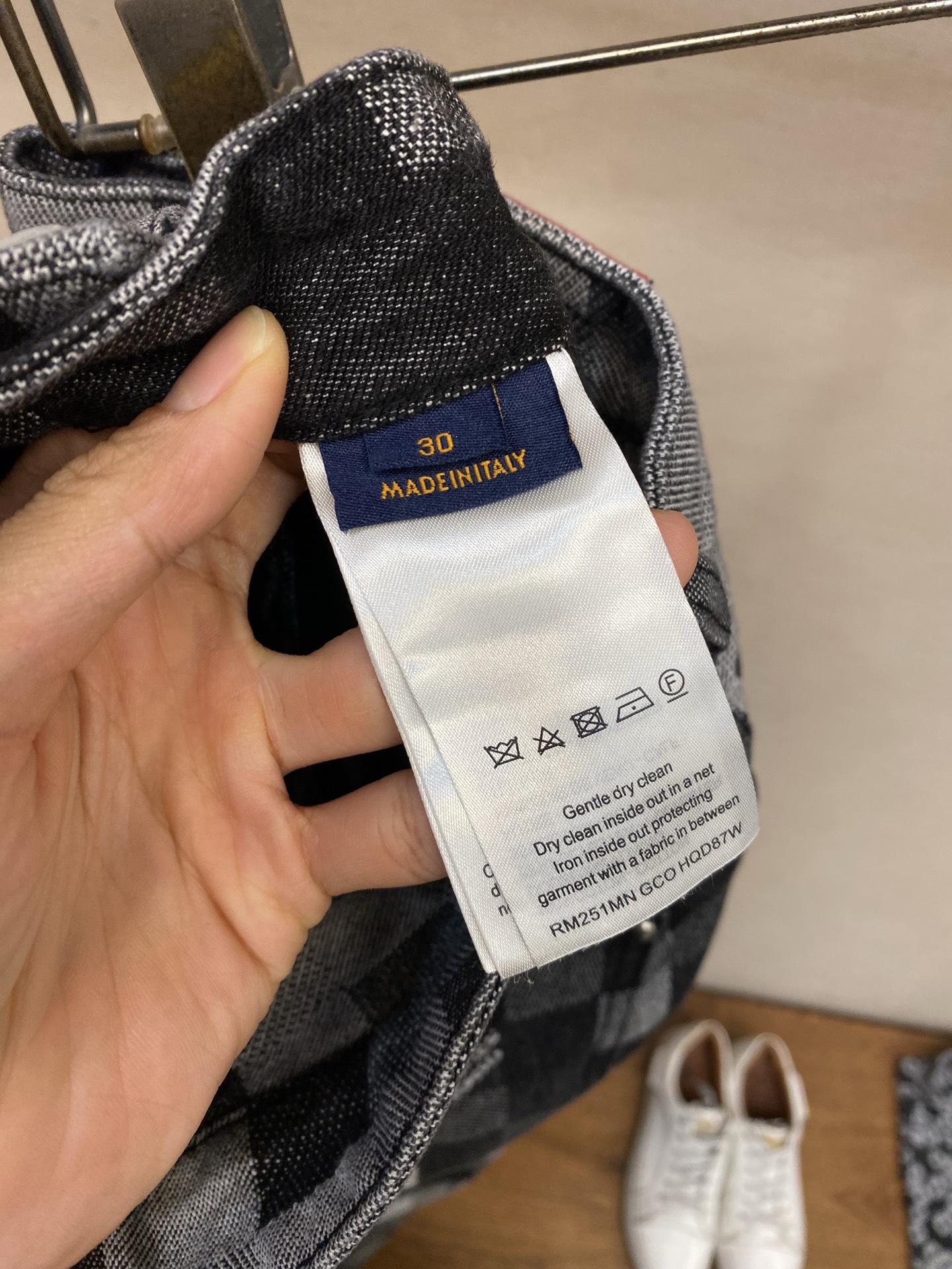 🌟🌟 1V25ss马赛克棋盘格牛仔裤 定做一个月周期竹节棉牛仔布 原样开发渐变马赛克格子面料 牛仔上字母