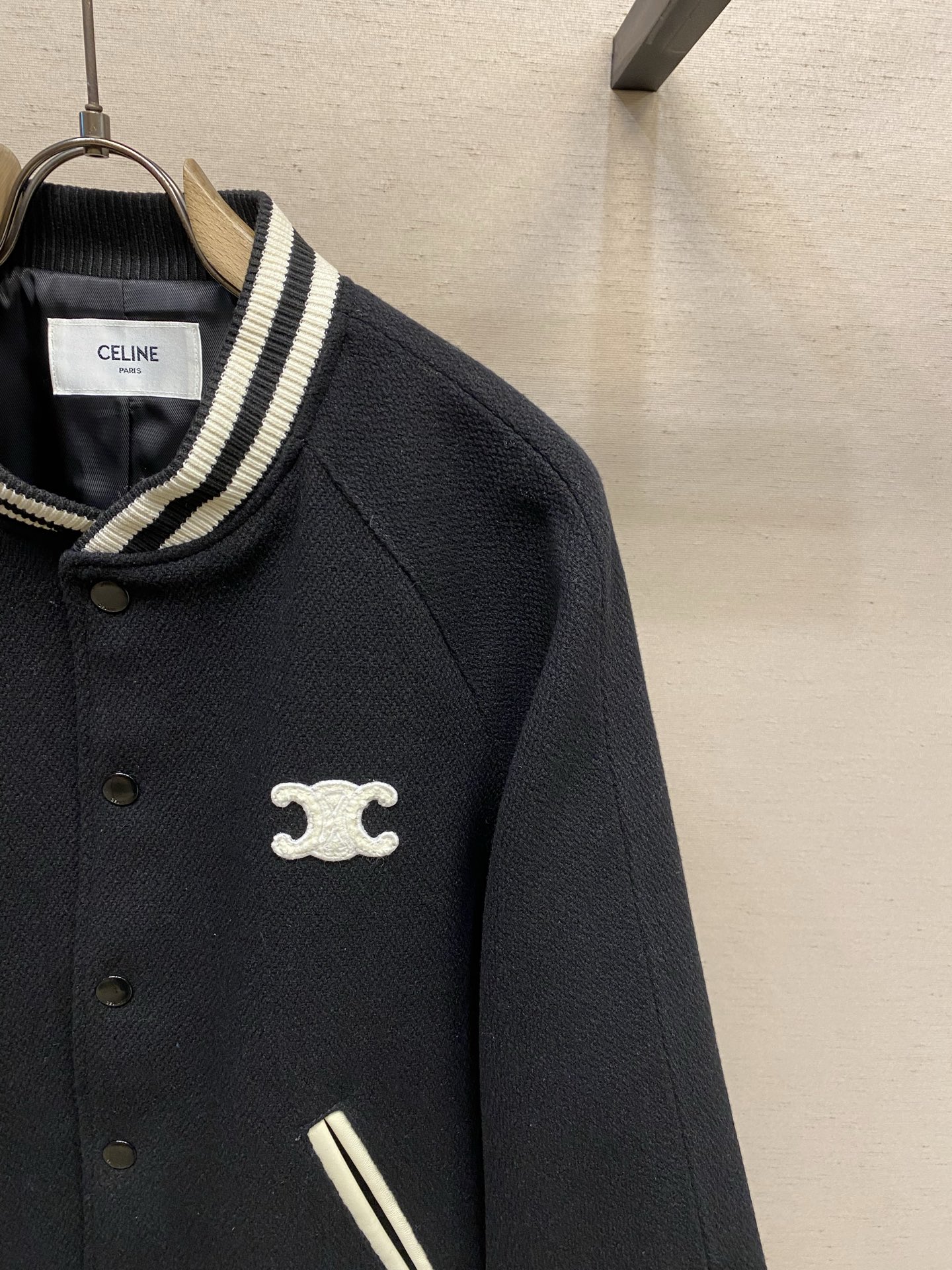 🌟🌟Celine，系列棒球服，羊毛材质，柔软又耐穿，秋冬必备!TRIOMPHE贴饰纹理+经典棒球服版型，