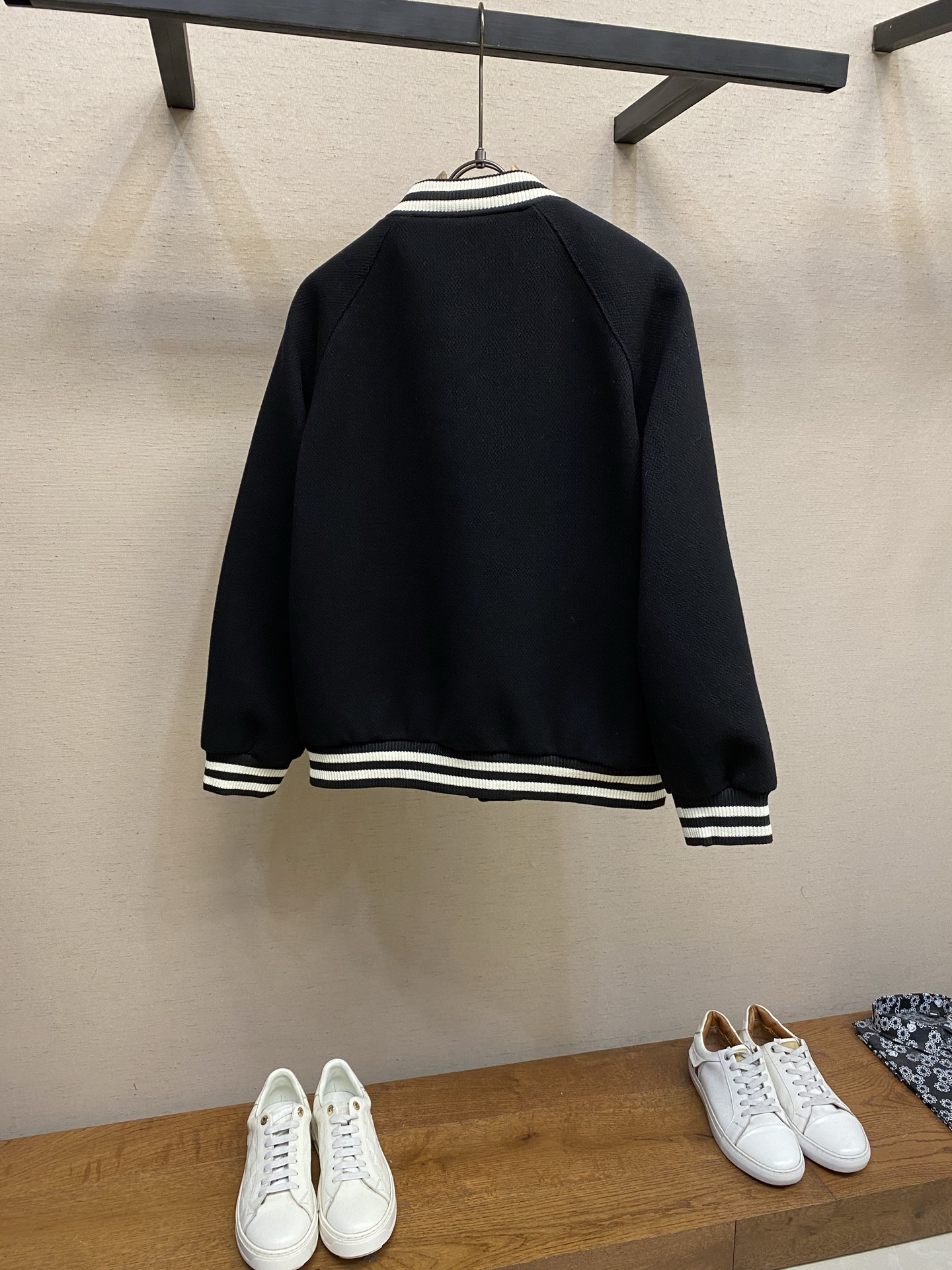 🌟🌟Celine，系列棒球服，羊毛材质，柔软又耐穿，秋冬必备!TRIOMPHE贴饰纹理+经典棒球服版型，