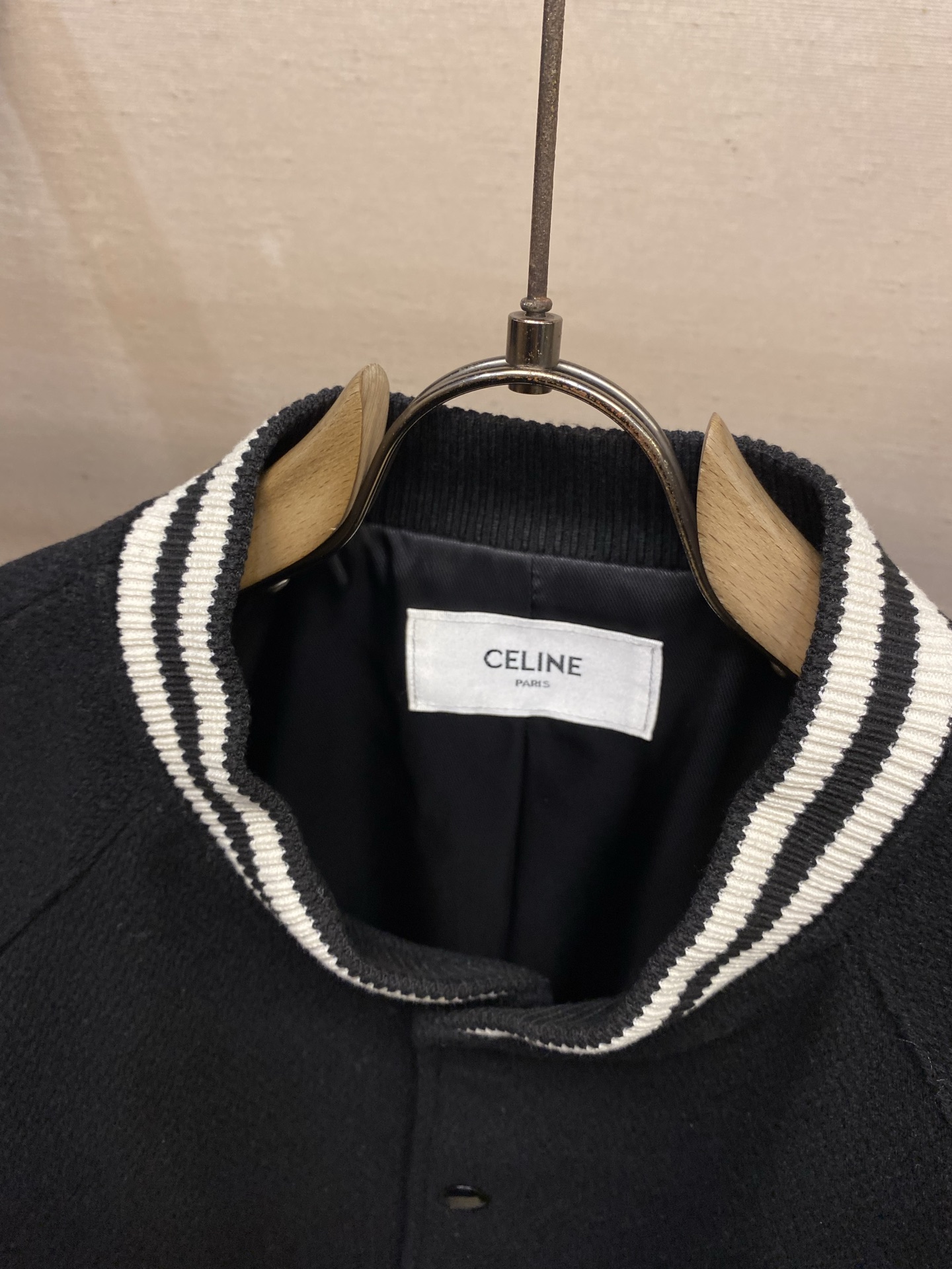 🌟🌟Celine，系列棒球服，羊毛材质，柔软又耐穿，秋冬必备!TRIOMPHE贴饰纹理+经典棒球服版型，