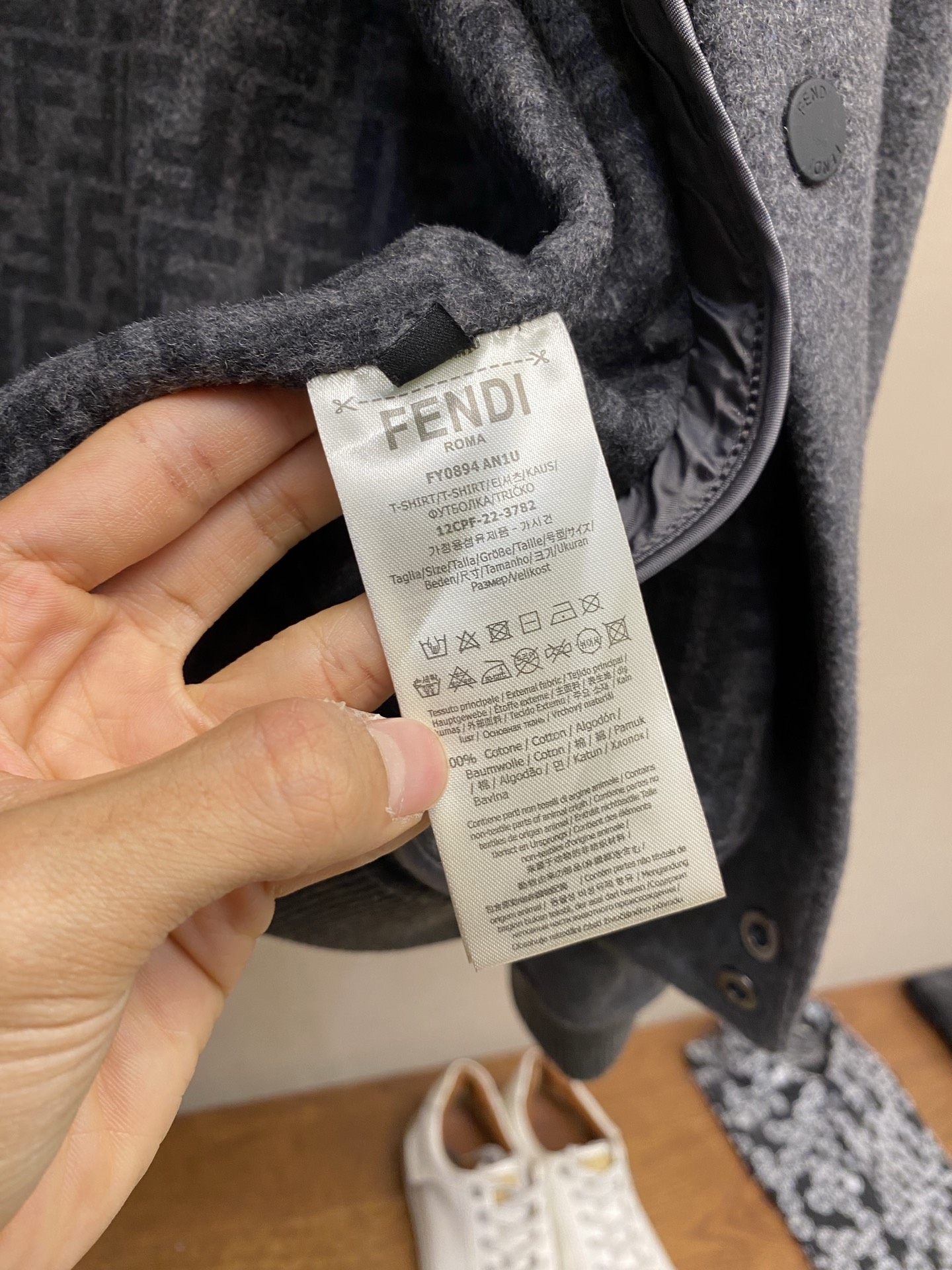 🌟🌟Fendi 翻领单排扣羊毛夹克外套 正品34000购入开发 定制560克70%羊毛混纺双F双面呢 定