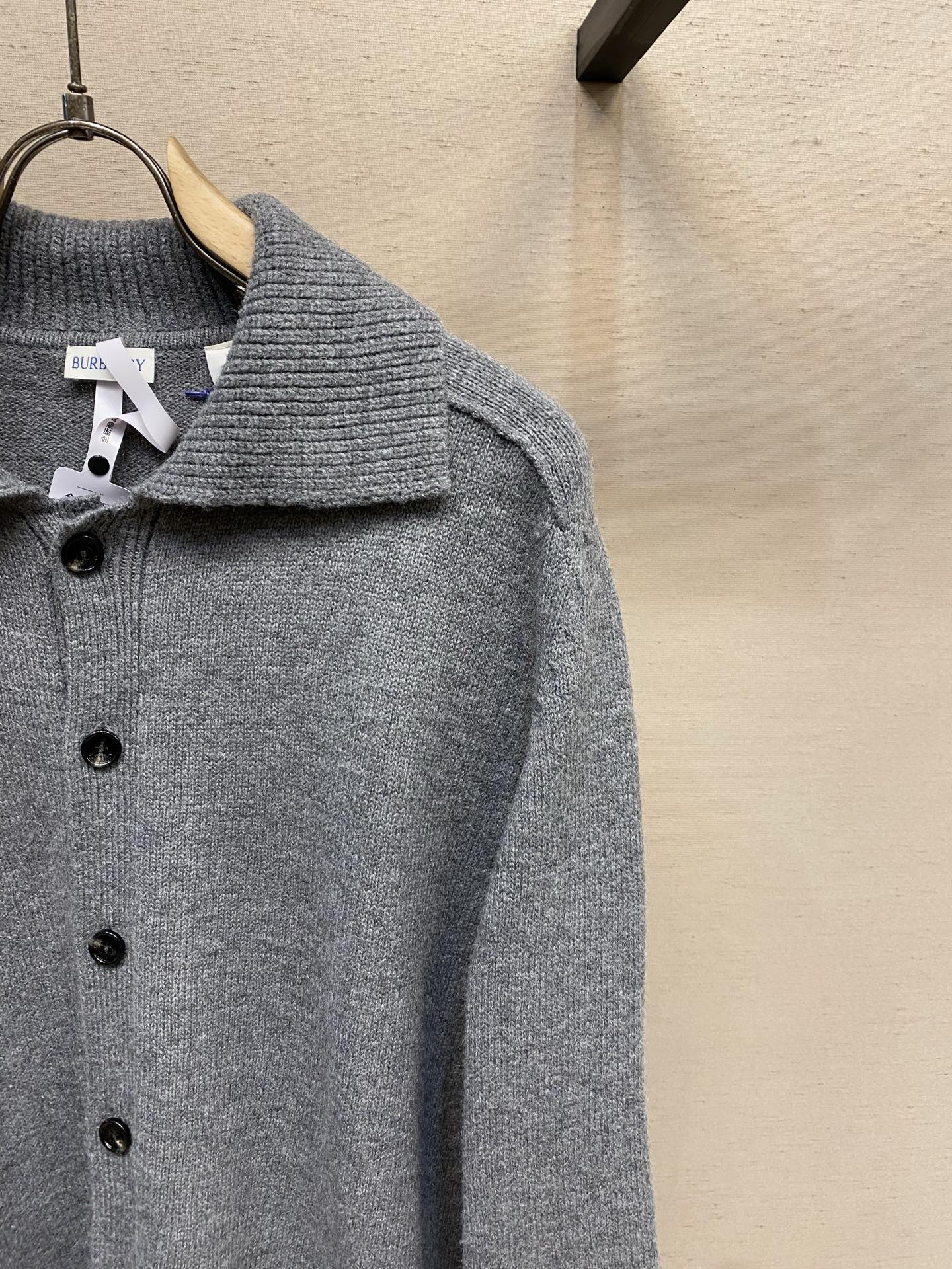 🌟🌟BBR 翻领肘部贴片羊绒开衫 正品11575购入 40支双股羊毛混纺毛料 采用进口织机（SOTO）5