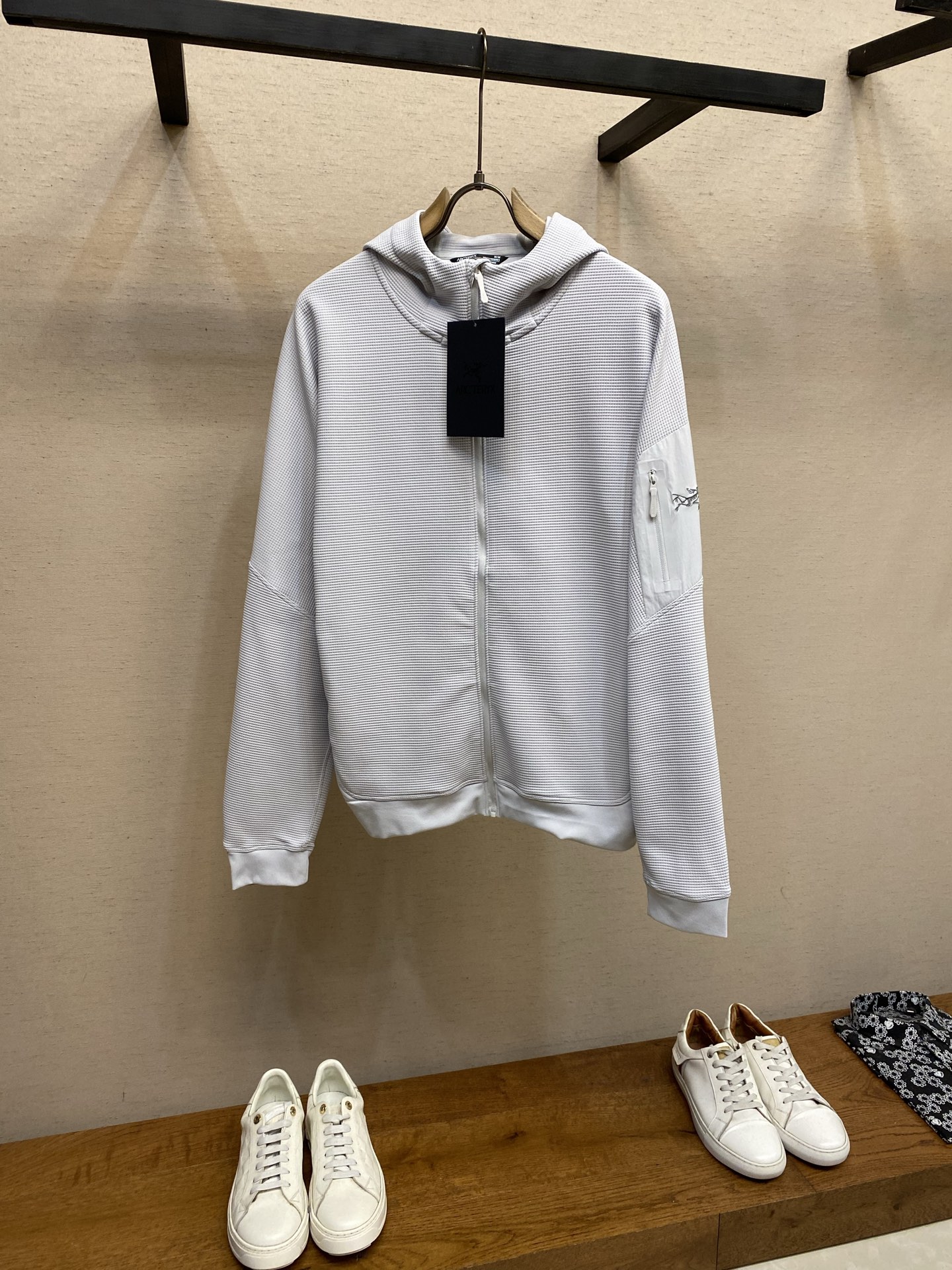 🌟🌟Arctery 鸟Olera 华夫格26FW刺绣logo保暖舒适简约连帽夹克外套。顶级刺绣。面料 辅