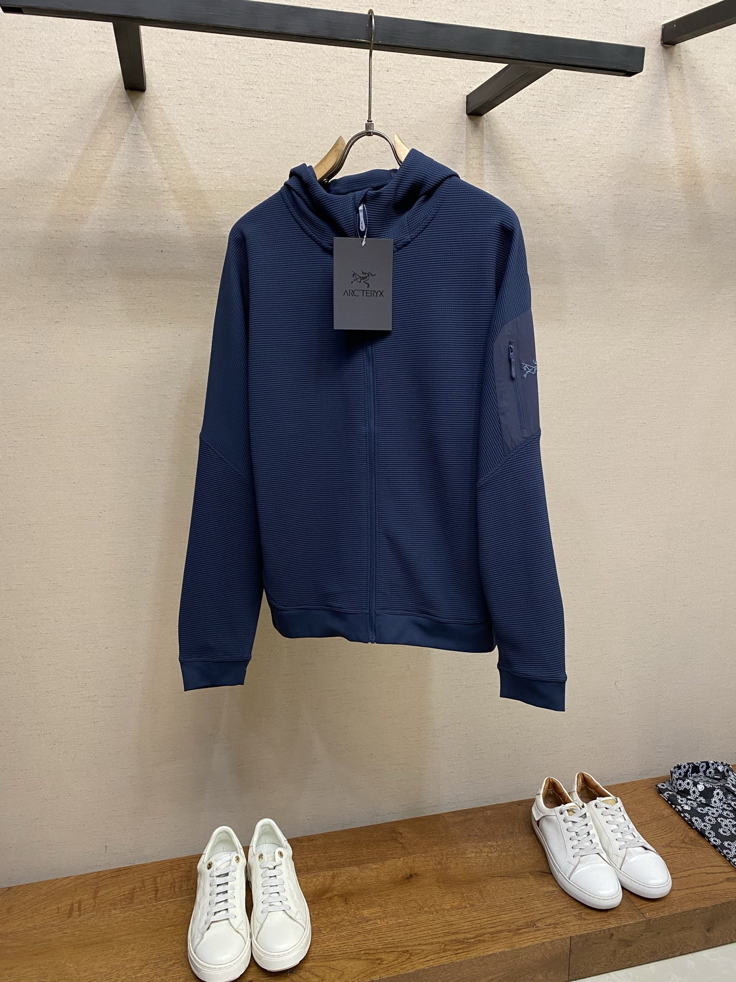 🌟🌟Arctery 鸟Olera 华夫格26FW刺绣logo保暖舒适简约连帽夹克外套。顶级刺绣。面料 辅