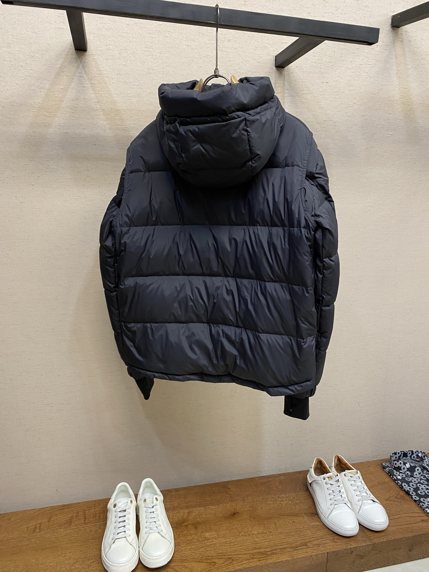 🌟🌟Moncler 秋冬新款羽绒服外套 高端定制 内填充顶级国标纯正90白鸭绒 品质经得起任何形式检验，