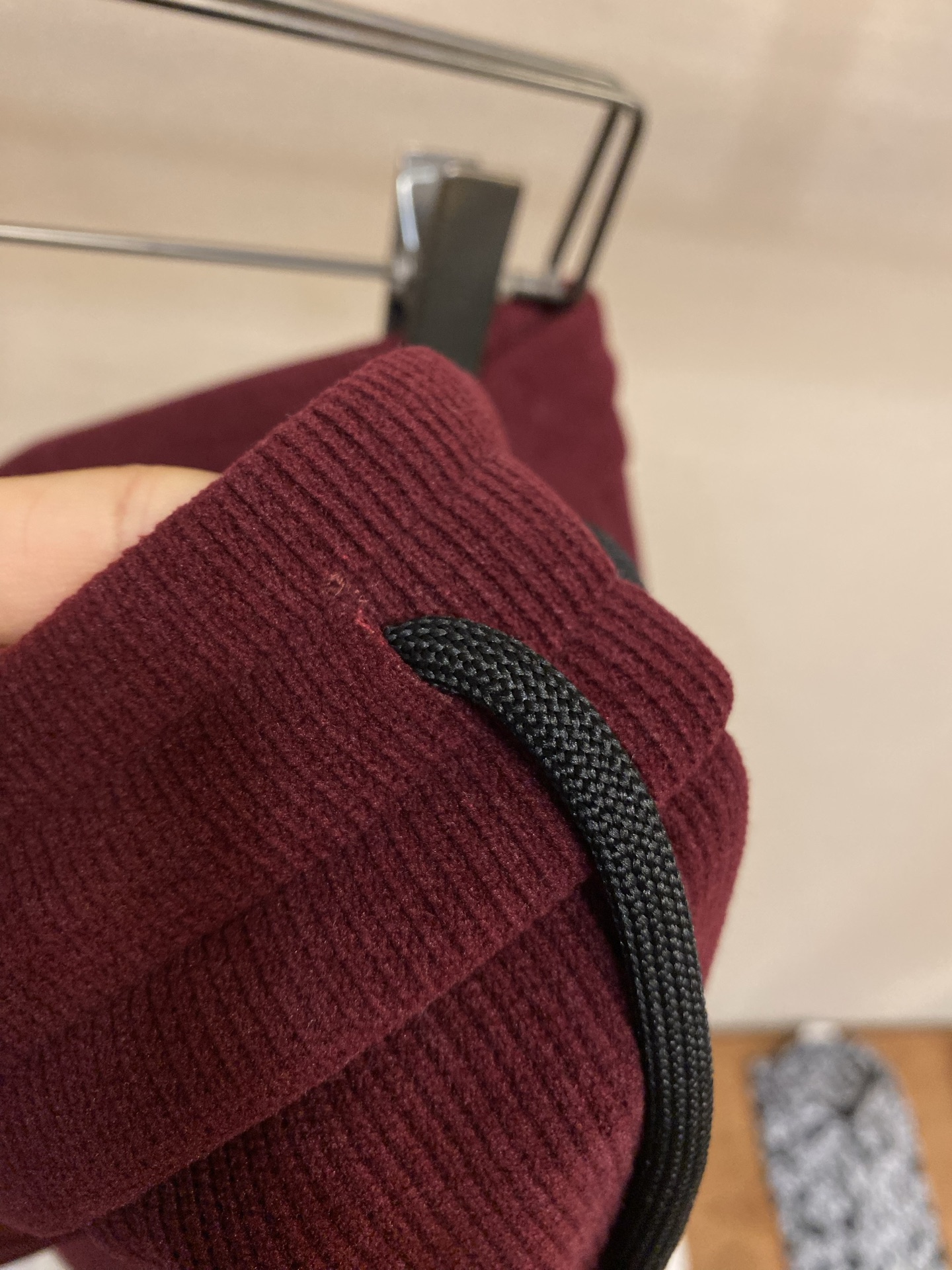 🌟🌟Balenciaga 男士休闲裤👍 最新款上身版型无敌正！绝对可以闭眼收的一款此款裤子非常百搭，弹力