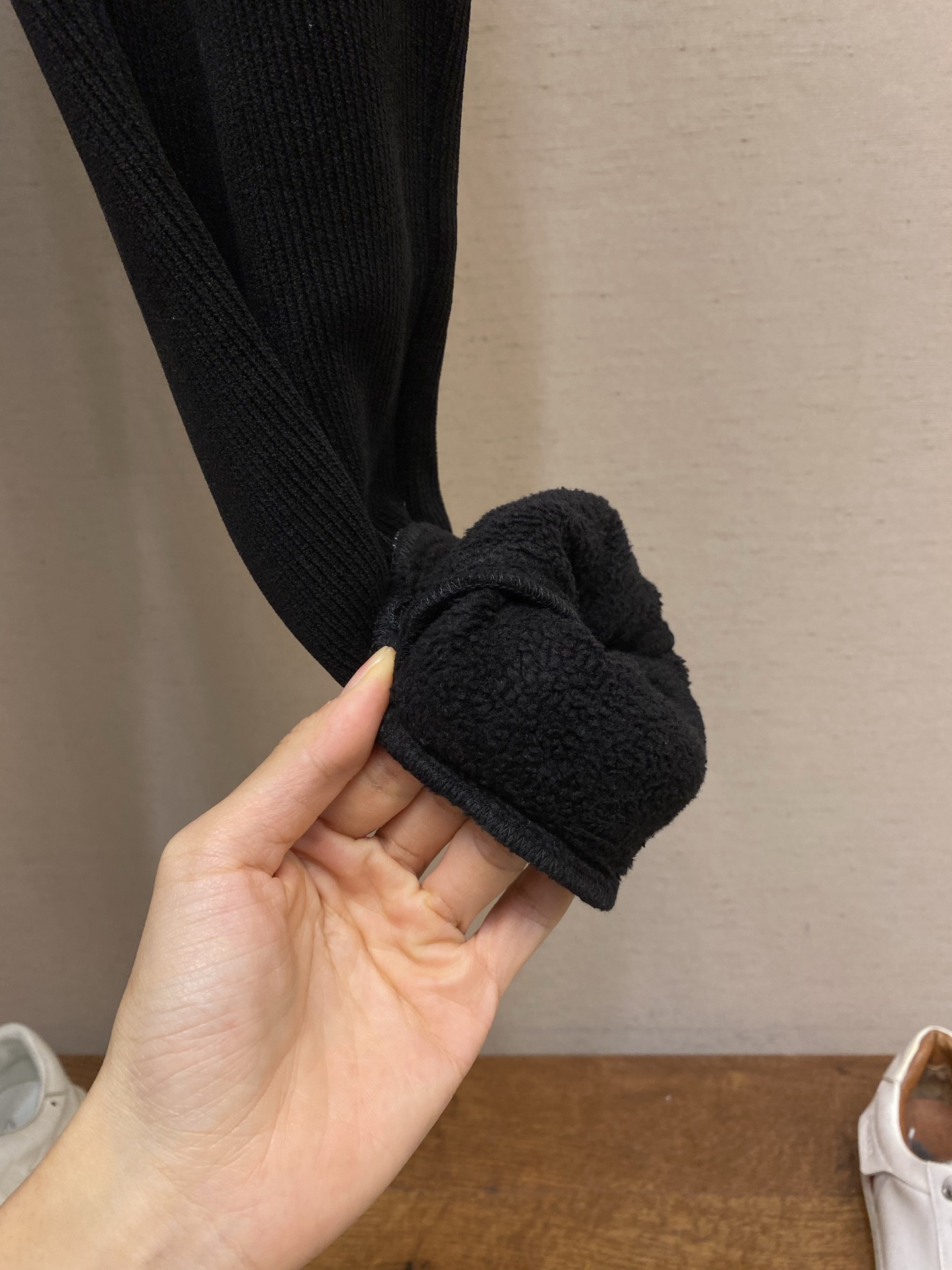 🌟🌟Balenciaga 男士休闲裤👍 最新款上身版型无敌正！绝对可以闭眼收的一款此款裤子非常百搭，弹力