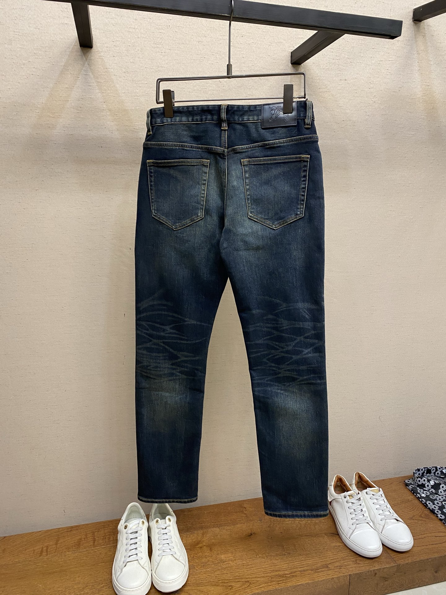 🌟🌟BBR 2025ss好穿不挑身材在搭配上没有太多的限制 随意简洁的衬托其他单品，来展现自己的风格姿态